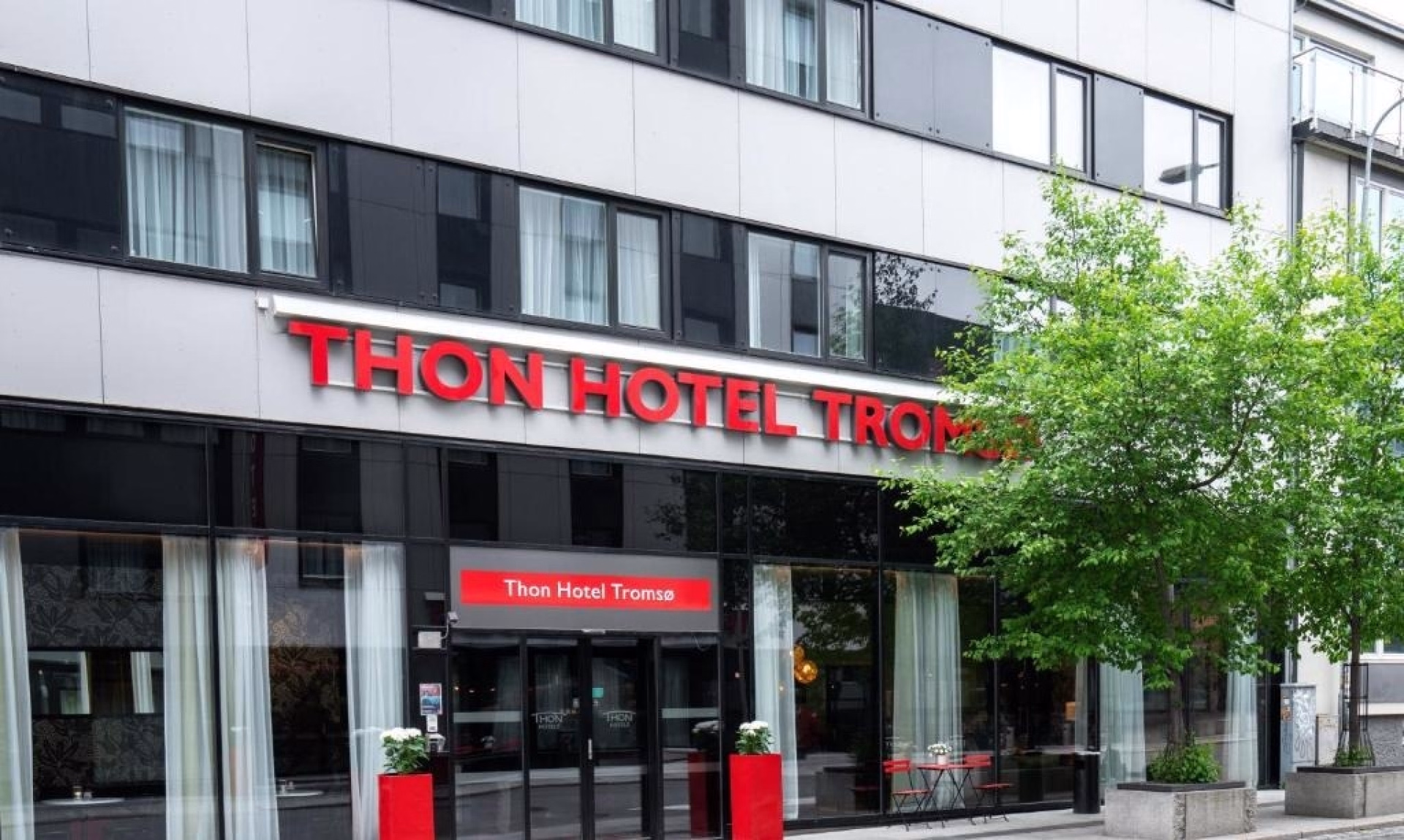 🏨 Hôtel 3* - Jour 1 et 7