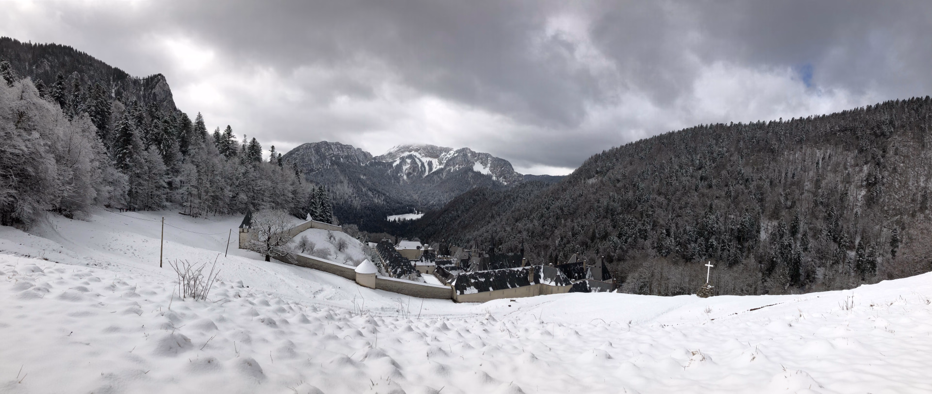 Neige et paysages de Chartreuse en raquettes