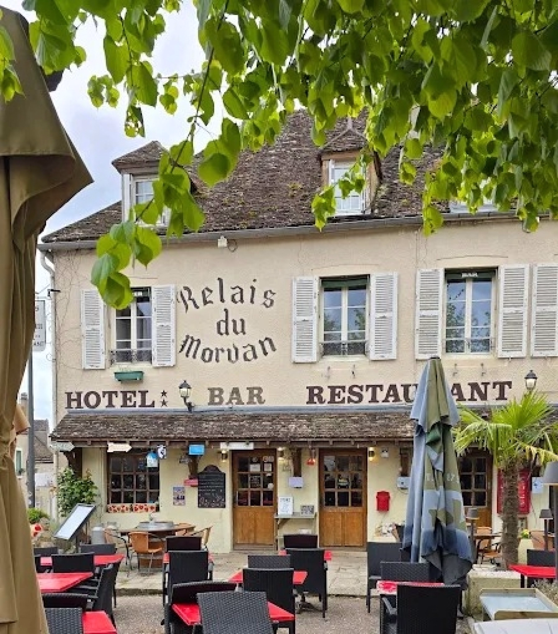 🏨 Hôtel 2* - Jours 1 à 10