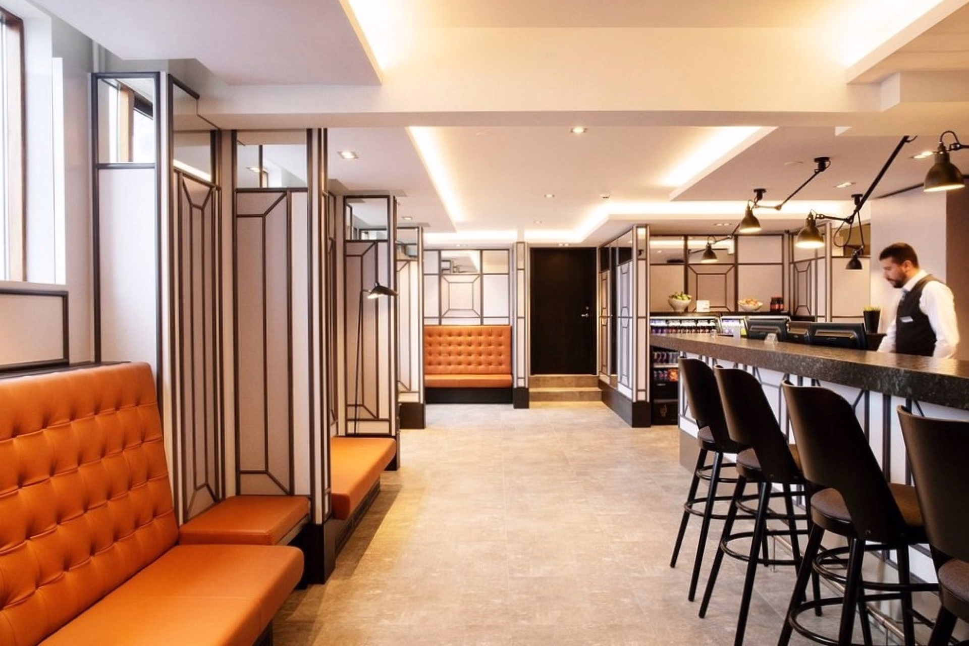 🏩 Hôtel 3* - Jours 1, 4 à 5