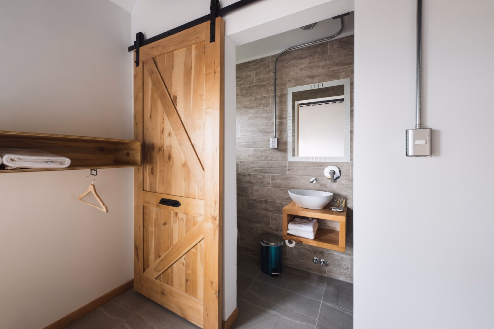 🏩 Hôtel 3* - Jours 1 à 3