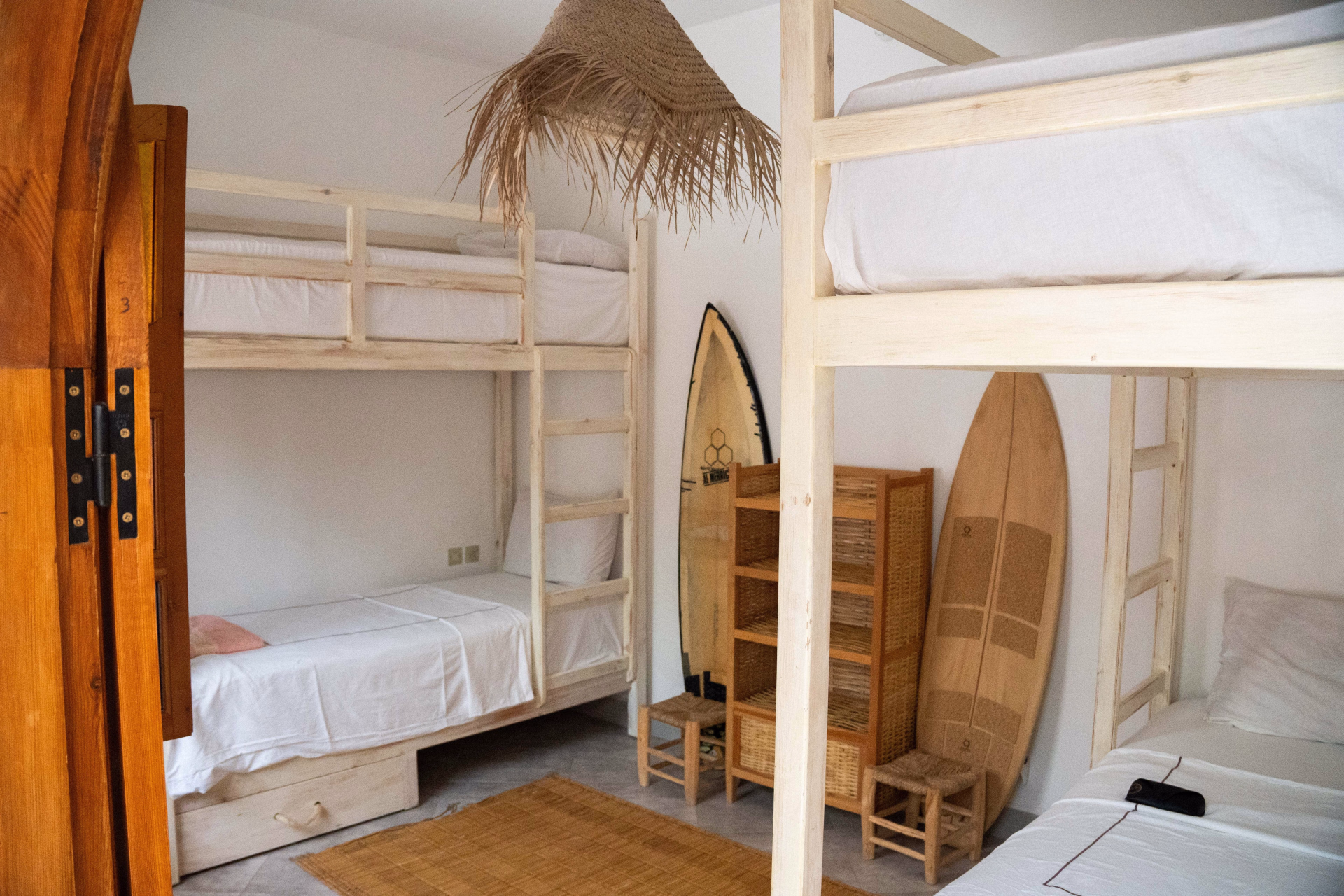 🏠 Surf House - Jours 1 à 6