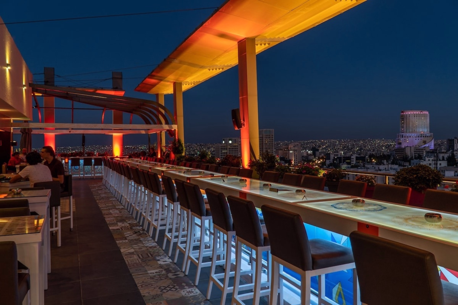🏨 Hôtel 5* - Jour 1