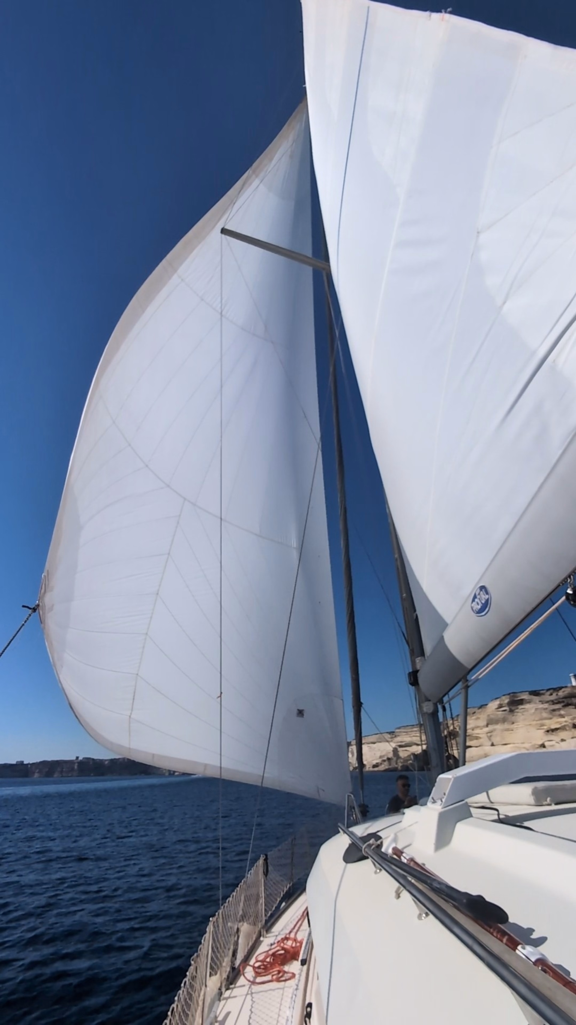 Croisière voilier 4 jours en Méditerranée, Îles d’Or & côte varoise