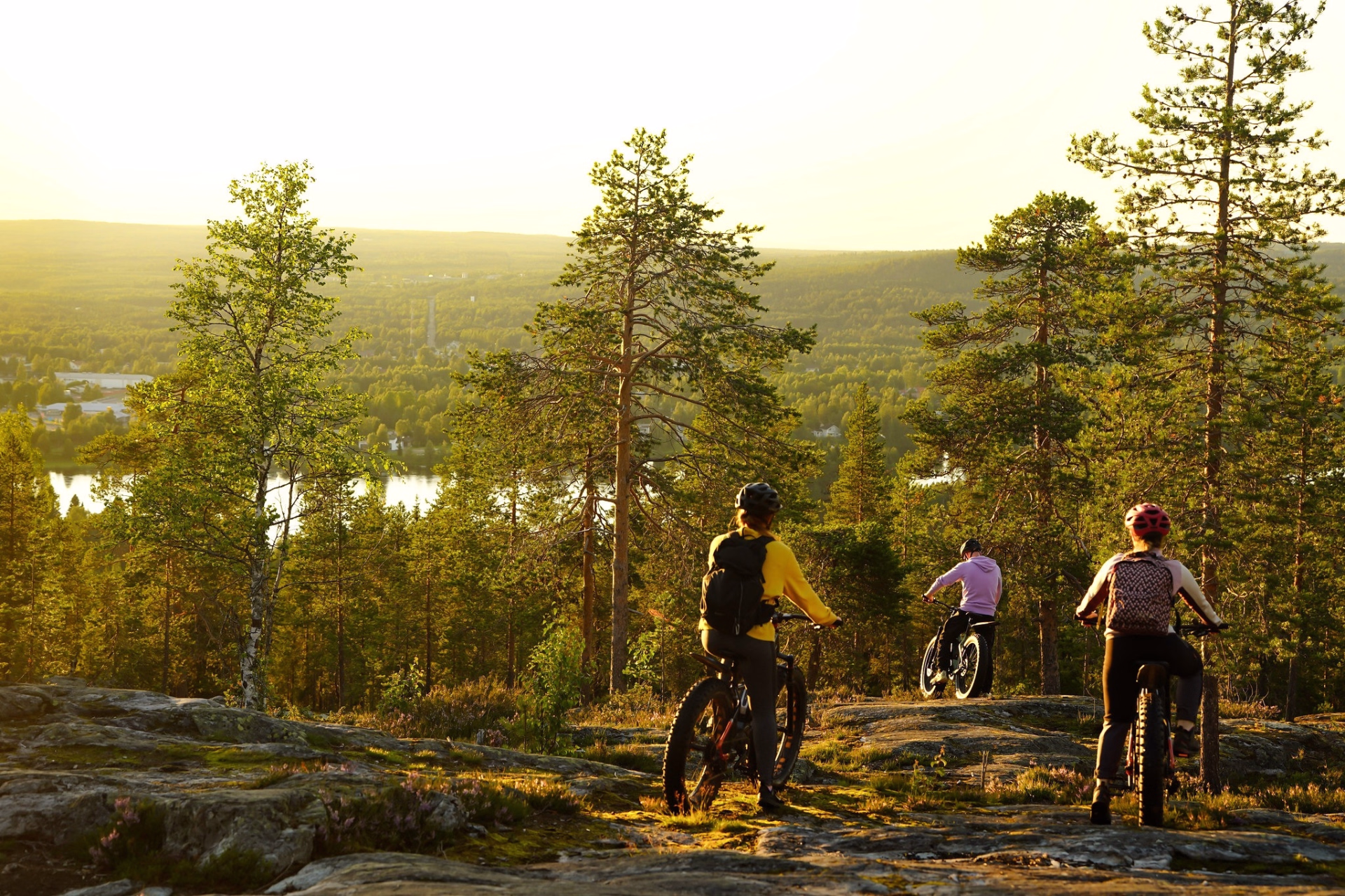 Aventure à vélo électrique à travers la Laponie : de Rovaniemi à Ylläs