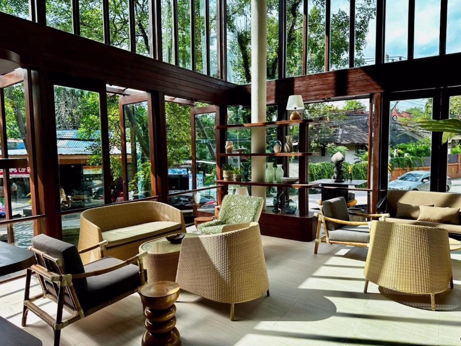 🏩 Hôtel 4* - Jours 16 à 19