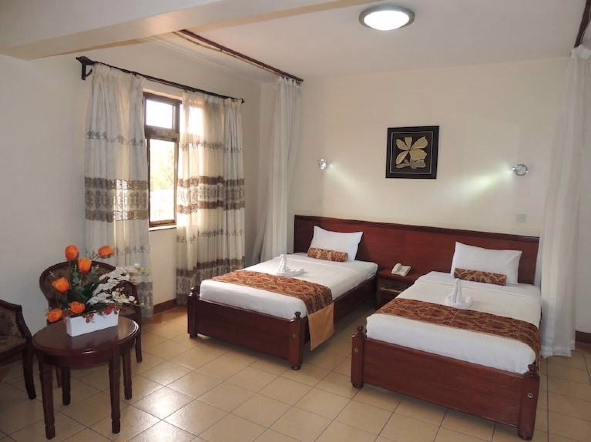 🏨 Hôtel 3* - Jour 1
