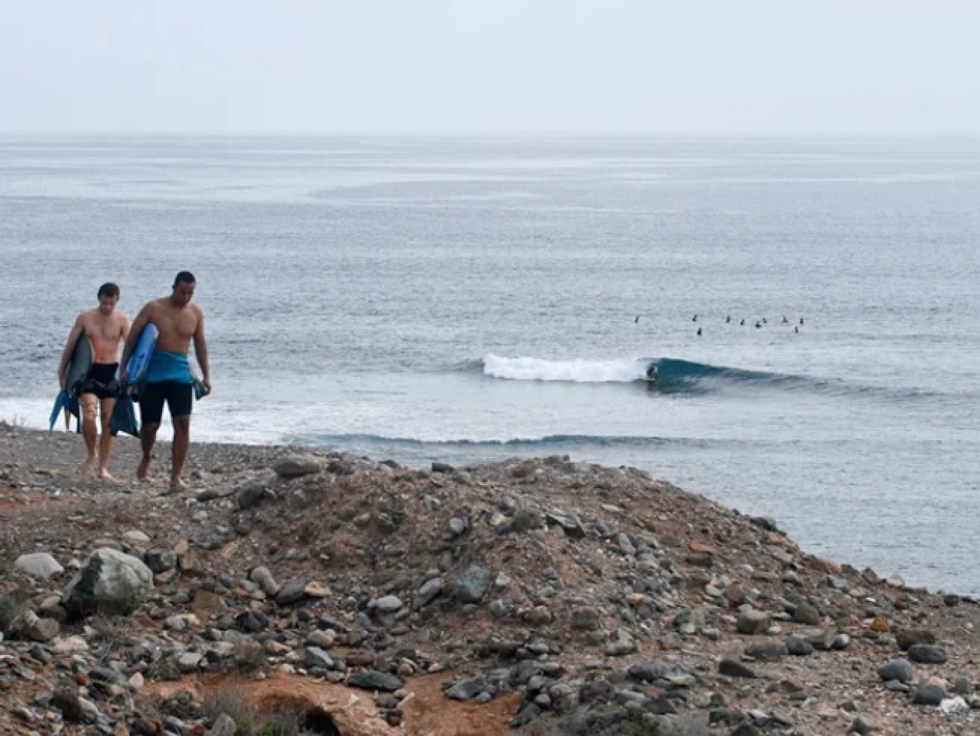 Séjour de surf guidé - niveau avancé à Grande Canarie