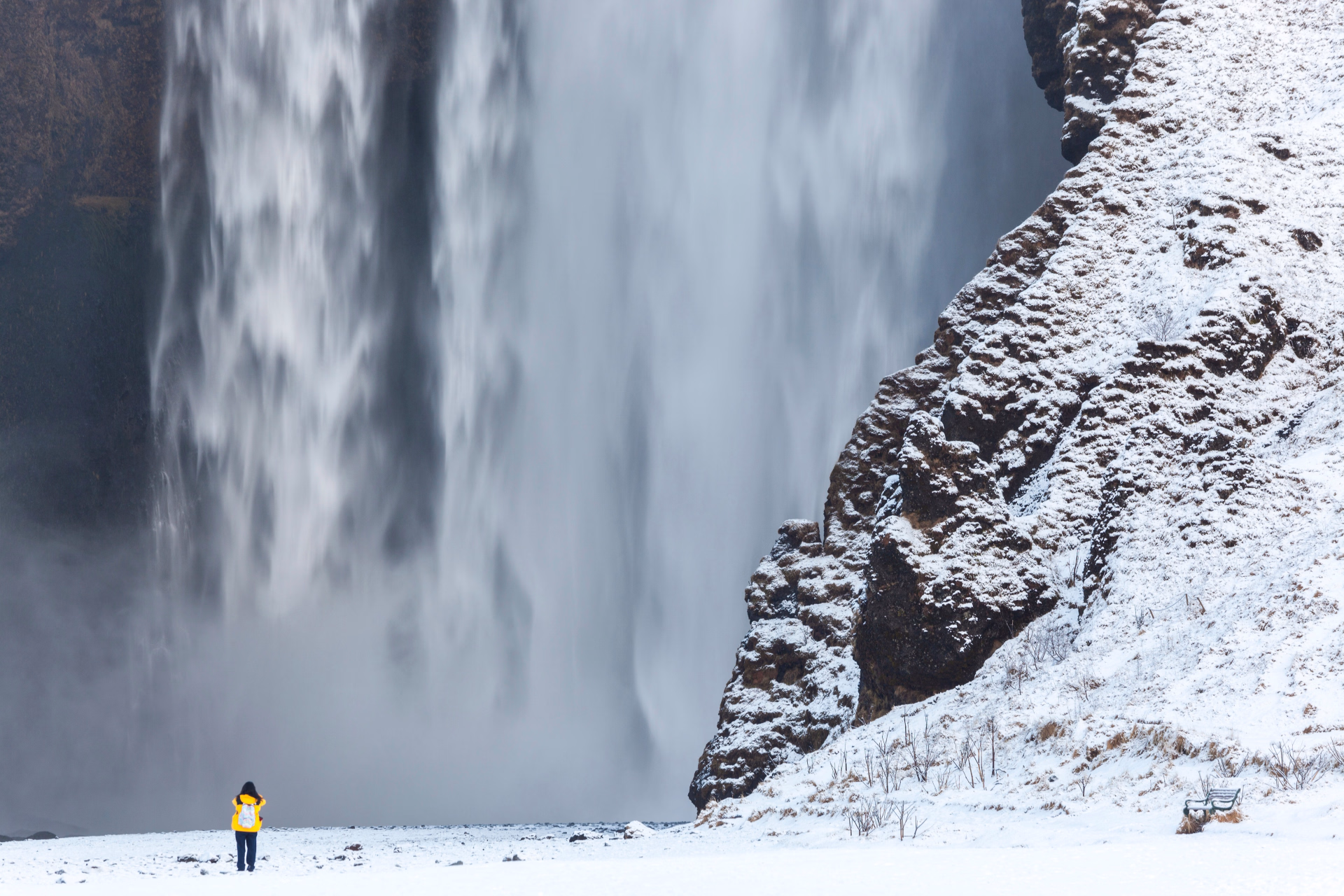 Circuit guidé d'hiver : Grottes de glace & Aurores boréales