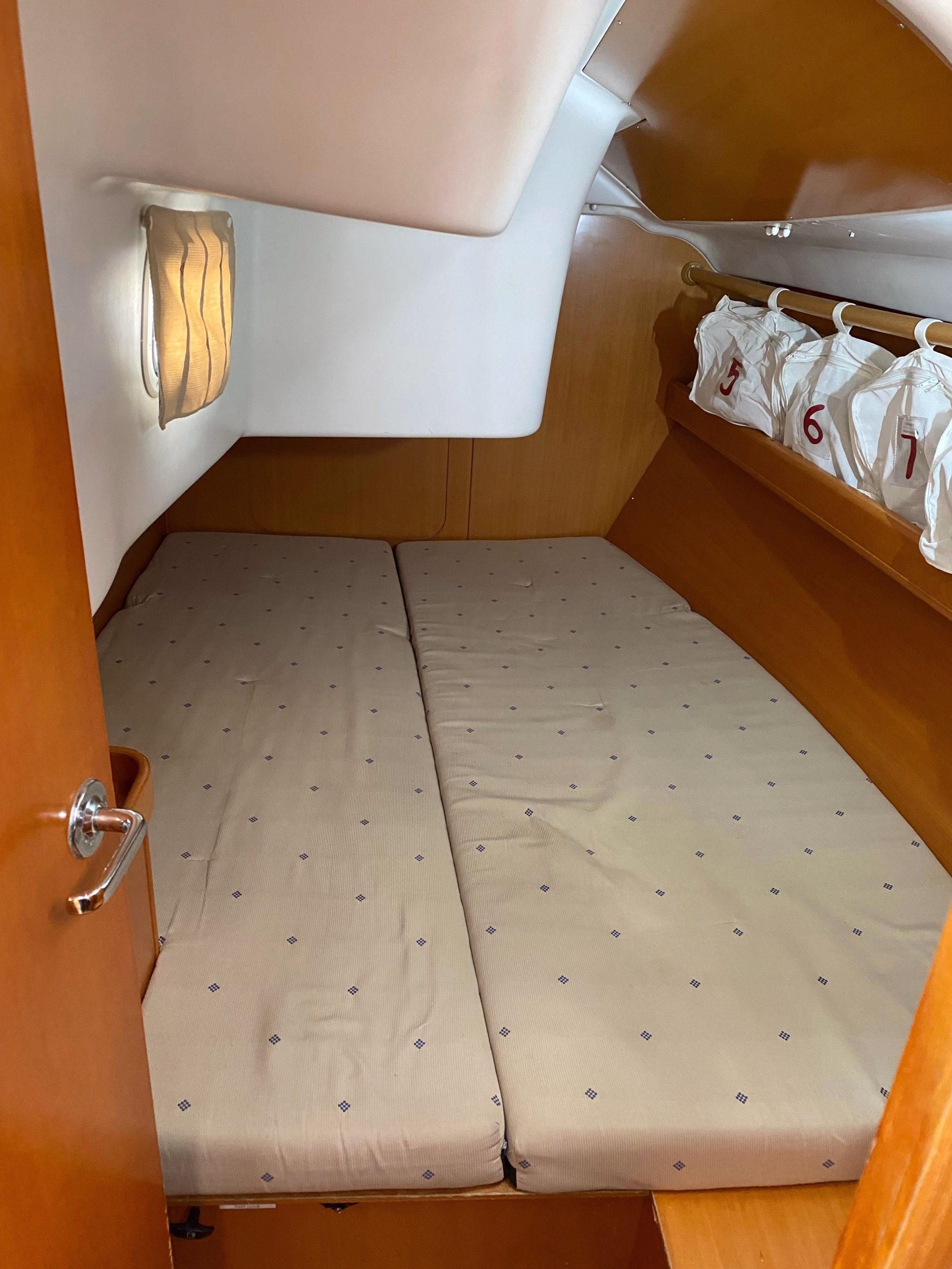 🚢 Bateau de croisière à voile