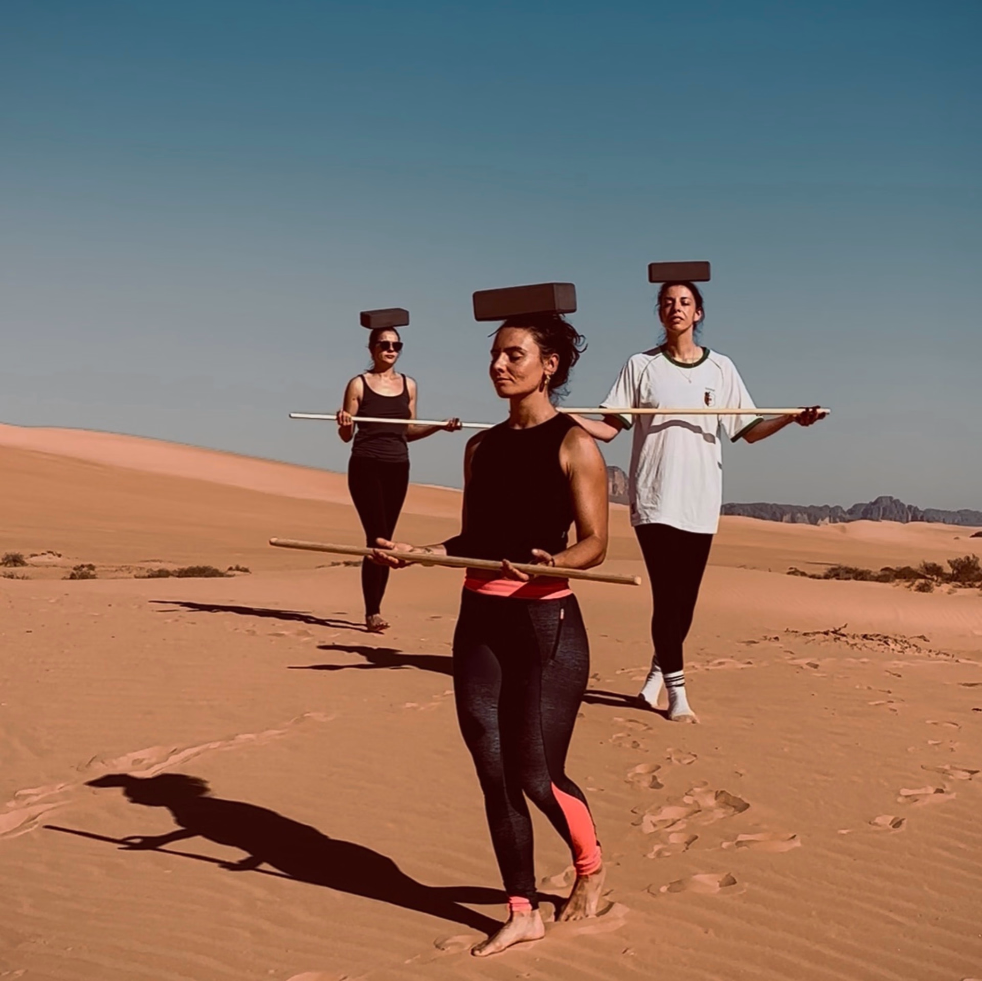 Yoga et aventure douce en Algérie : Sahara, Tassili n’Ajjer, Alger