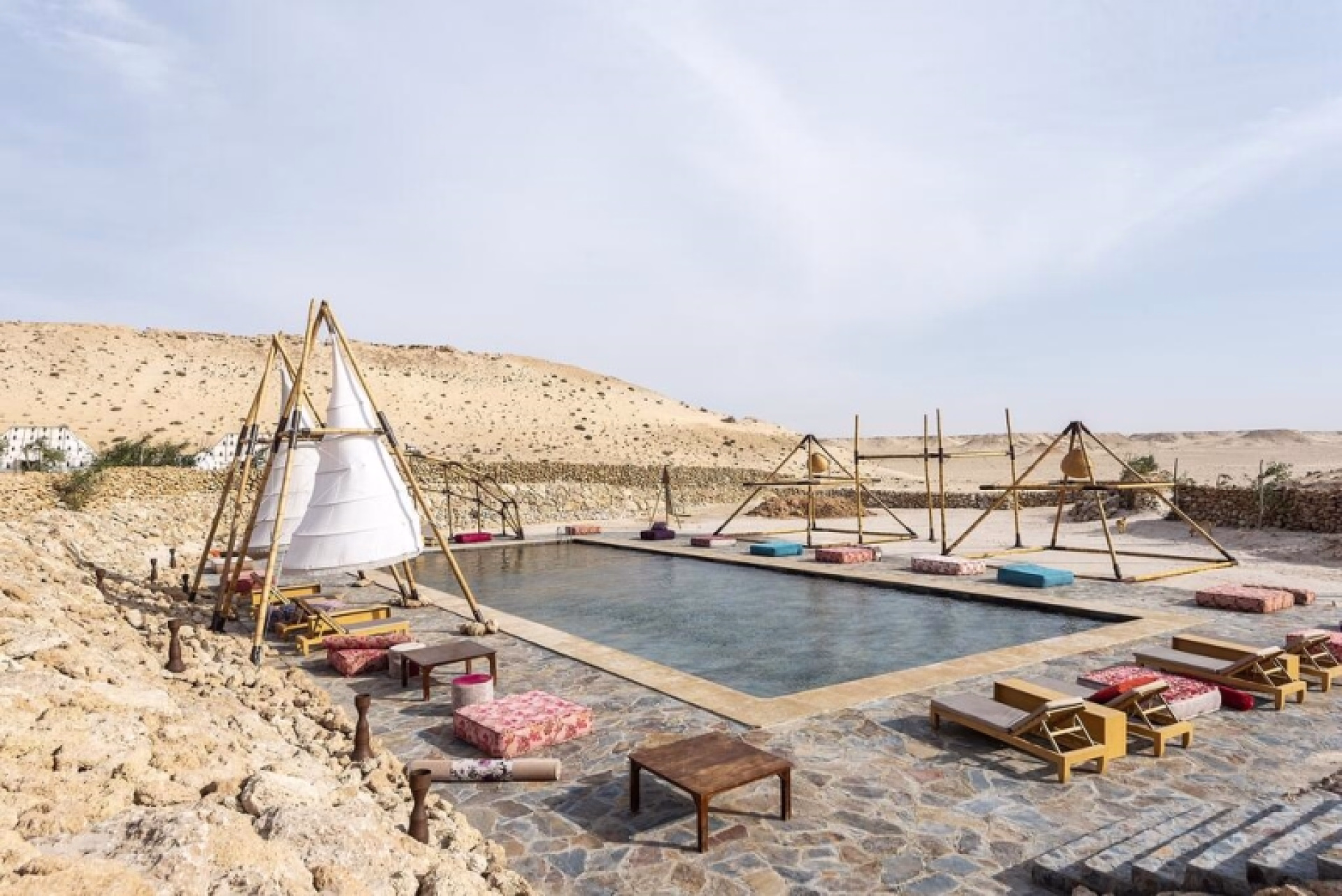 backpack.hotels.accommodation_type.hotel_4_stars