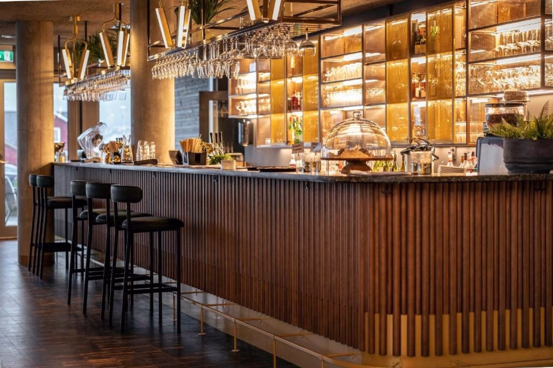🏨 Hôtel 4* - Jour 4