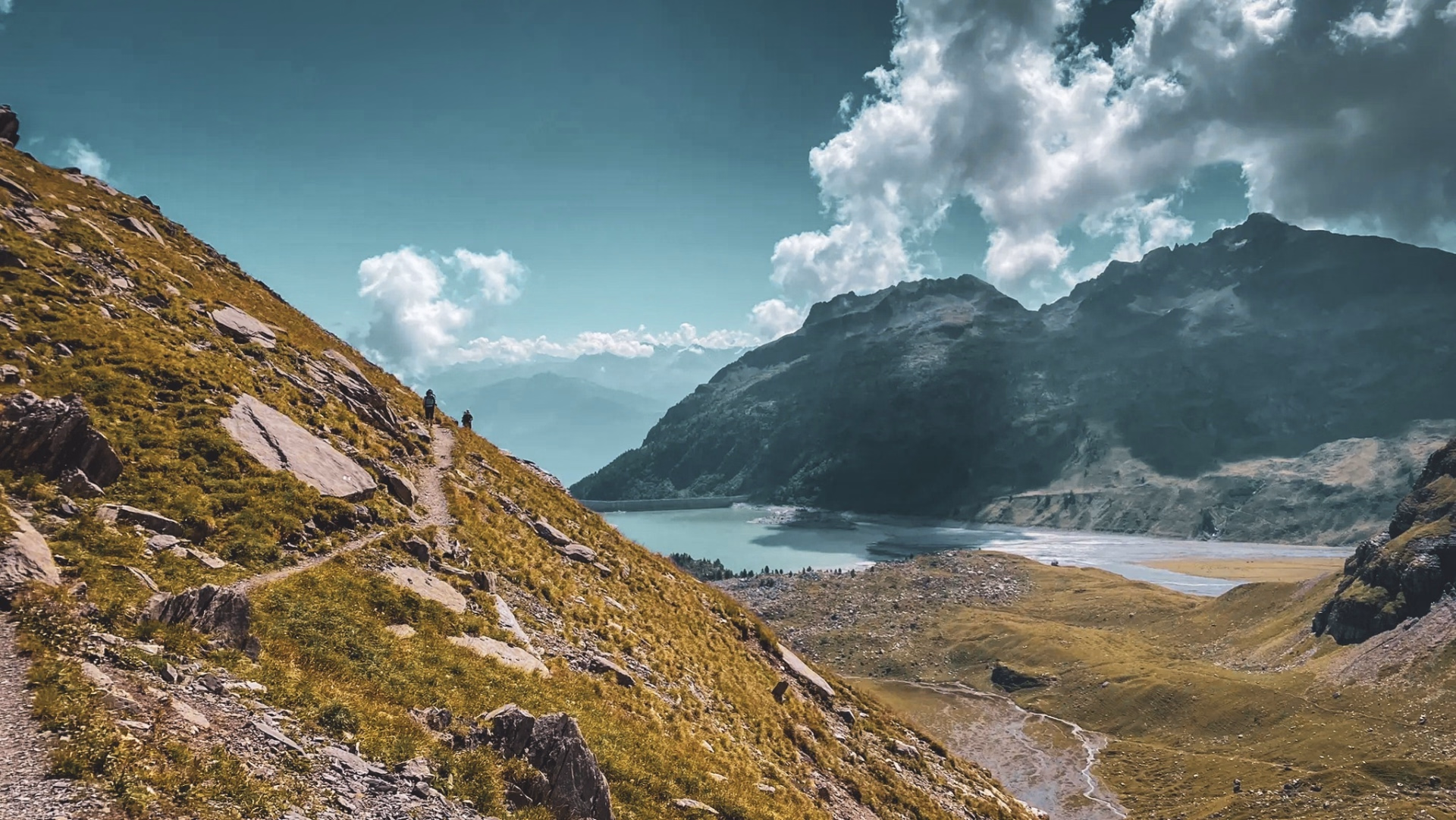 Itinérance sauvage autour des Dents du Midi