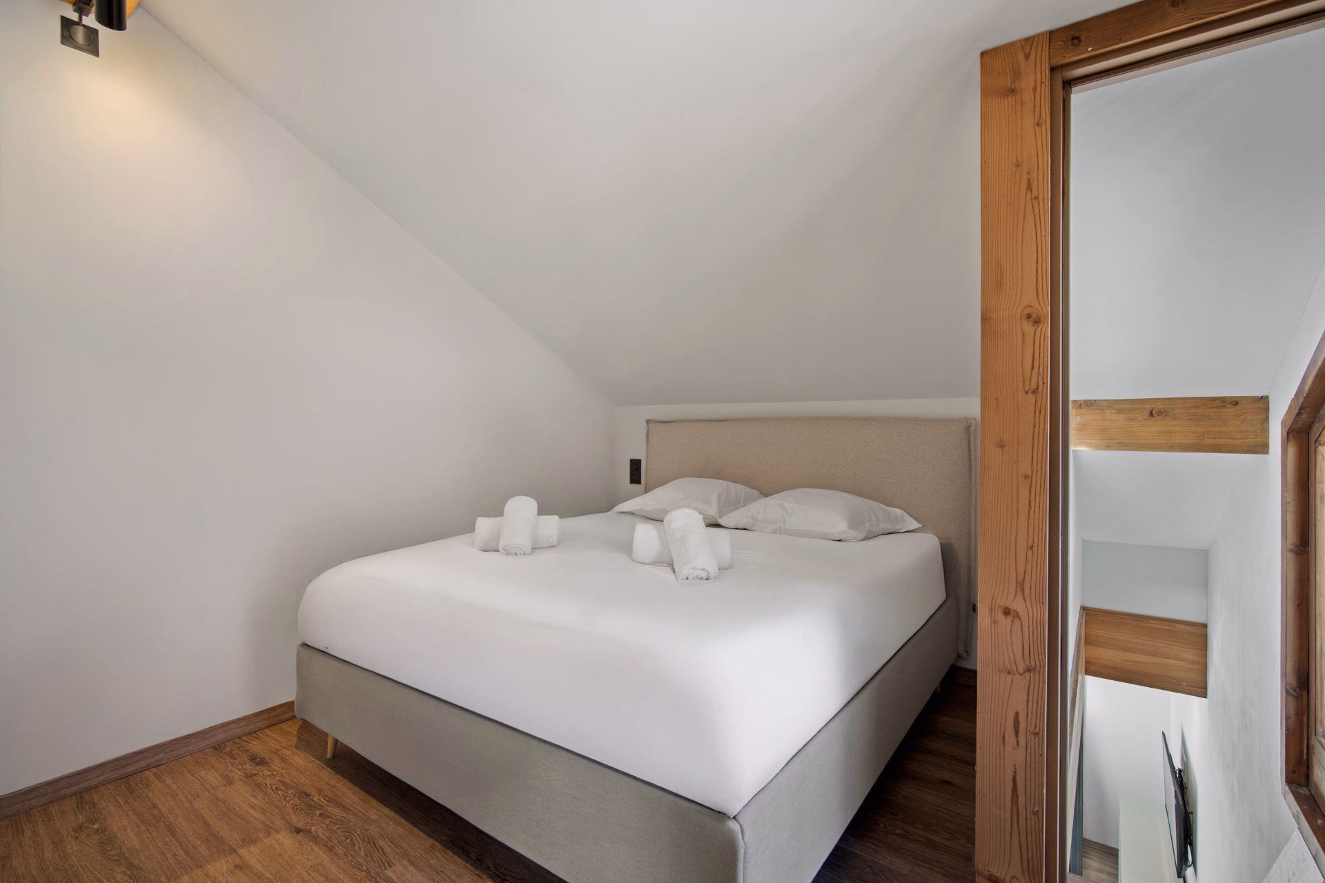 🏨 Hôtel 2* - Jours 1 à 3