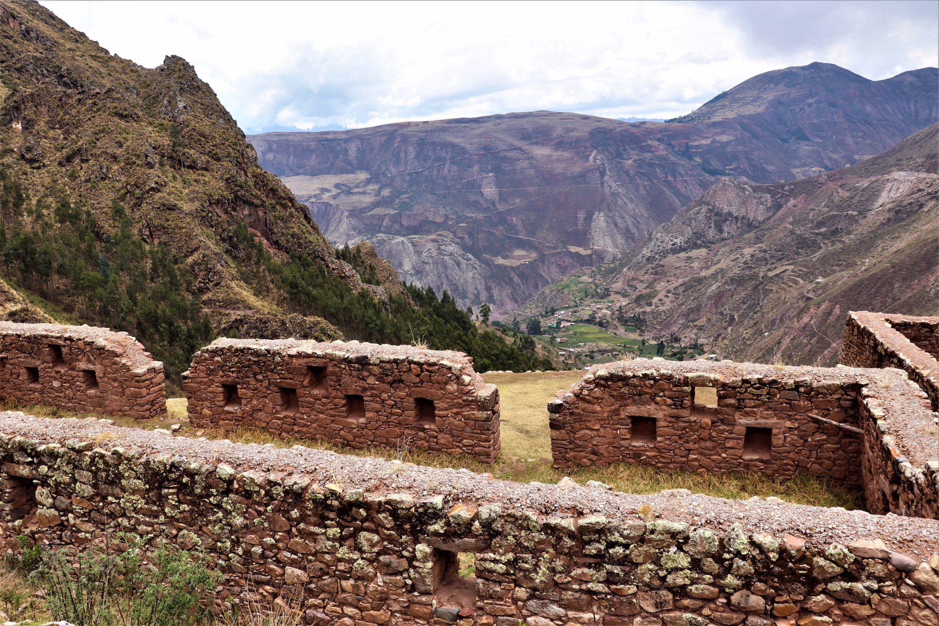 Excursion trek andin au Pérou entre Perolniyoc et la Porte du Soleil