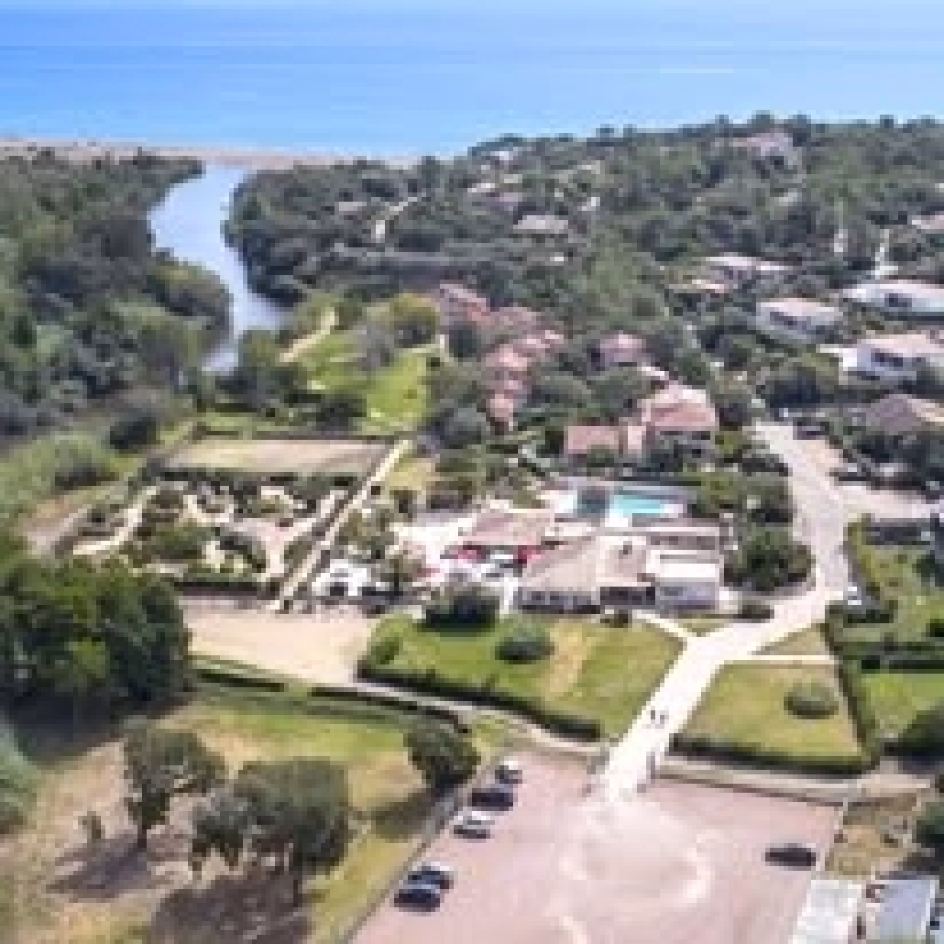 🏨 Hôtel 3* - Jours 1 à 6