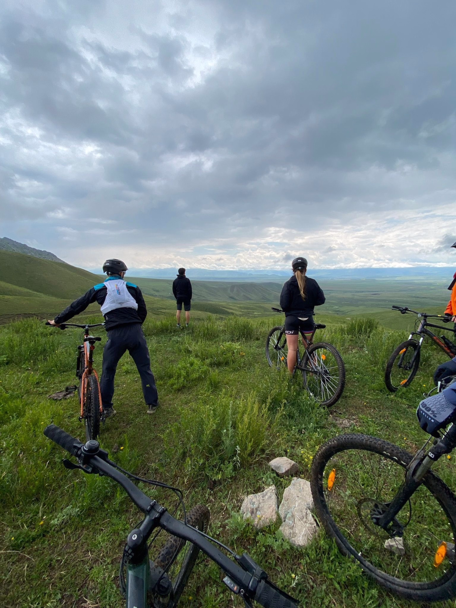 VTT sur les pistes kirghizes
