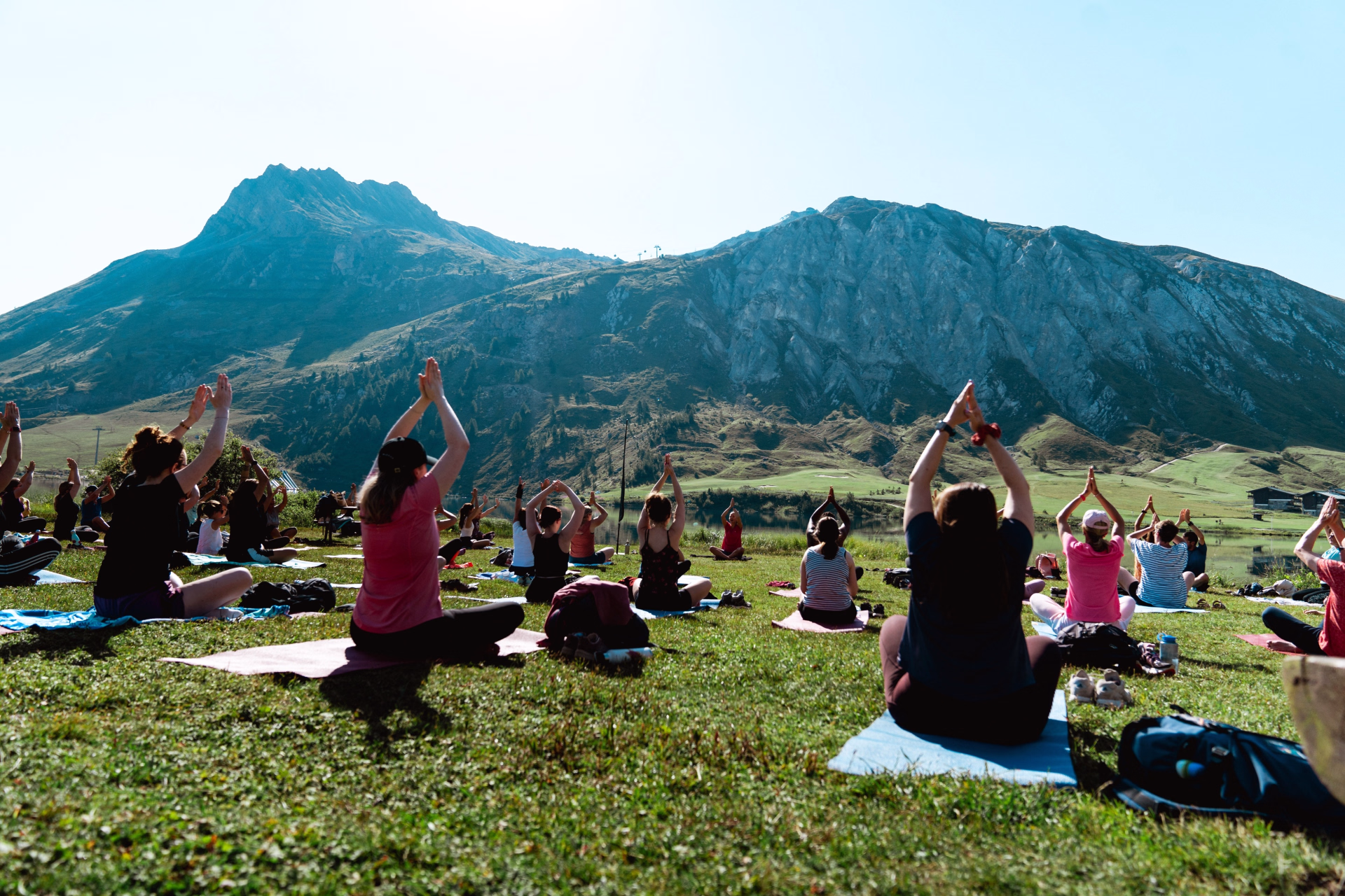Retraite Yoga à Tignes : weekend bien-être au cœur des Alpes
