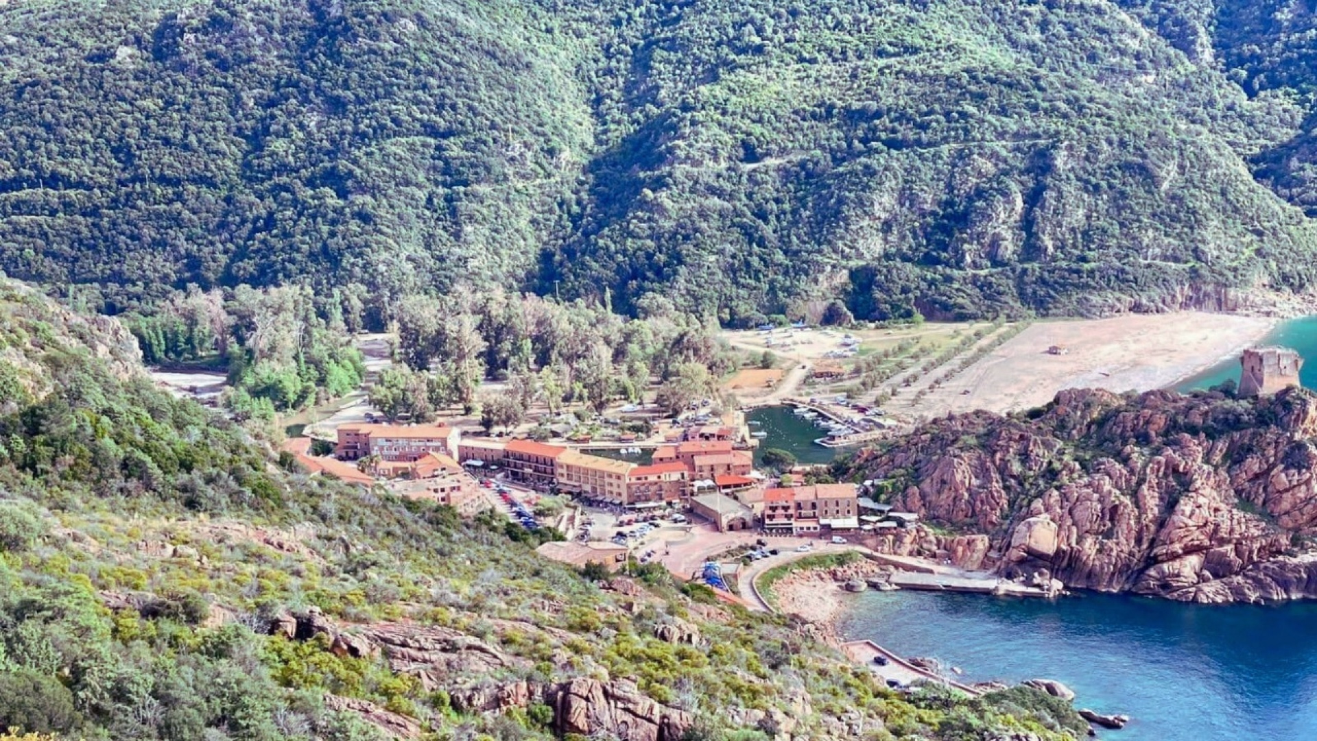 Stage triathlon en itinérance en Corse