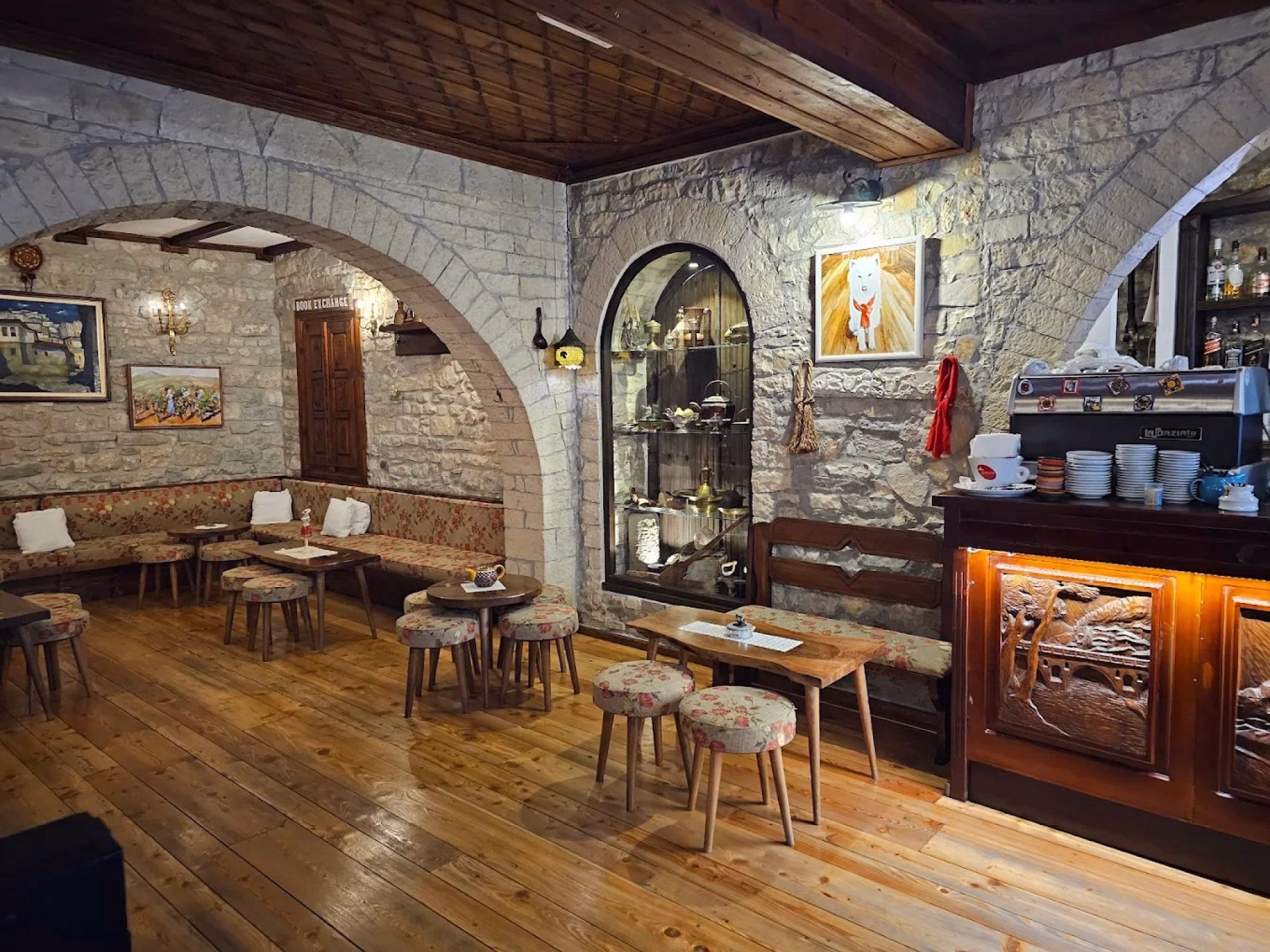 🏩 Hôtel 4* - Jours 8 à 9