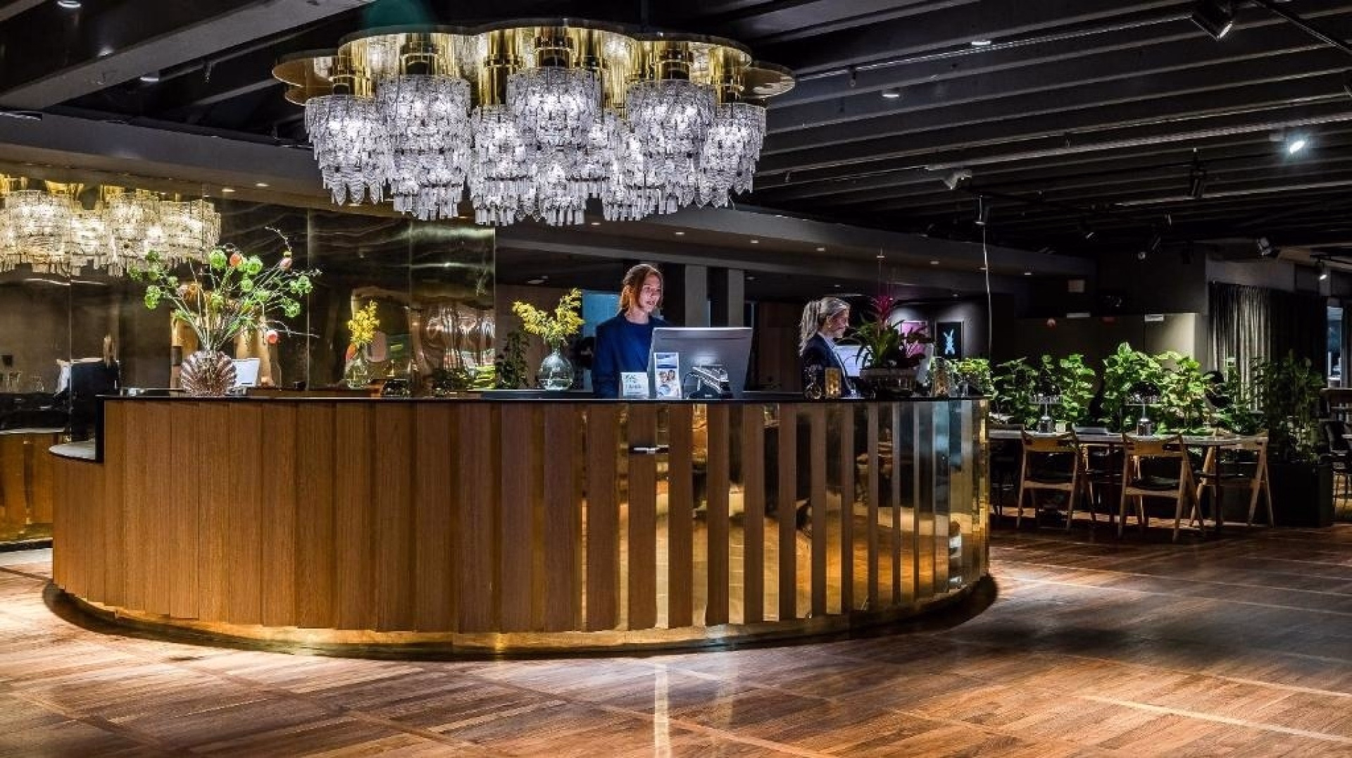 🏨 Hôtel 4* - Jours 1 à 3, 11