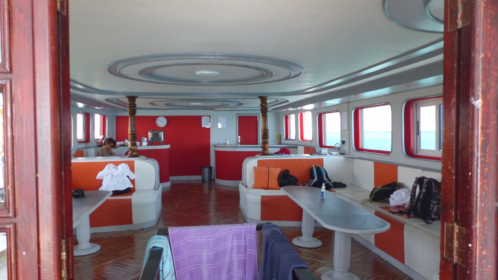 🚢 Bateau de croisière à moteur - Jours 1 à 8