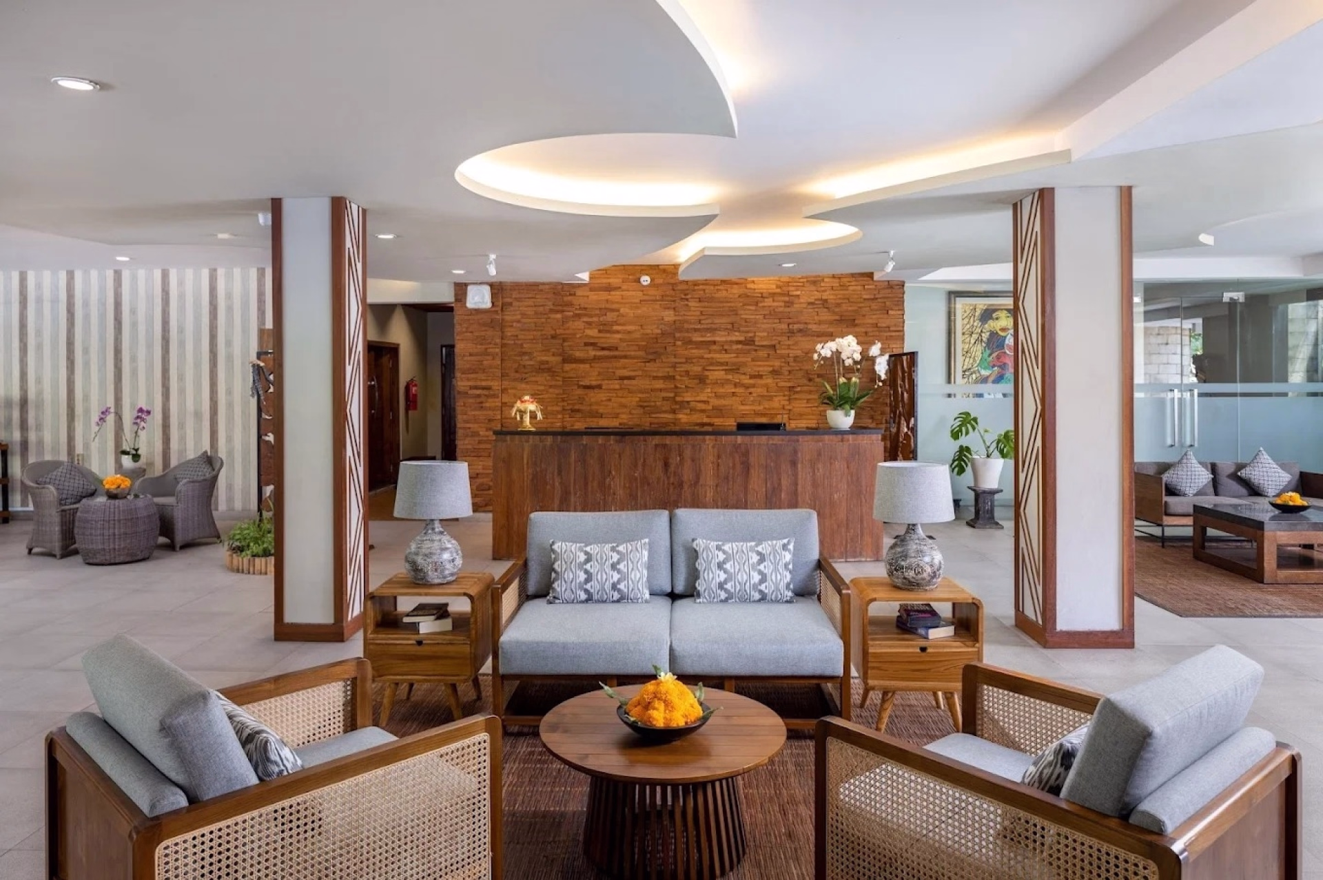 🏨 Hôtel 3* - Jours 2 à 7, 9