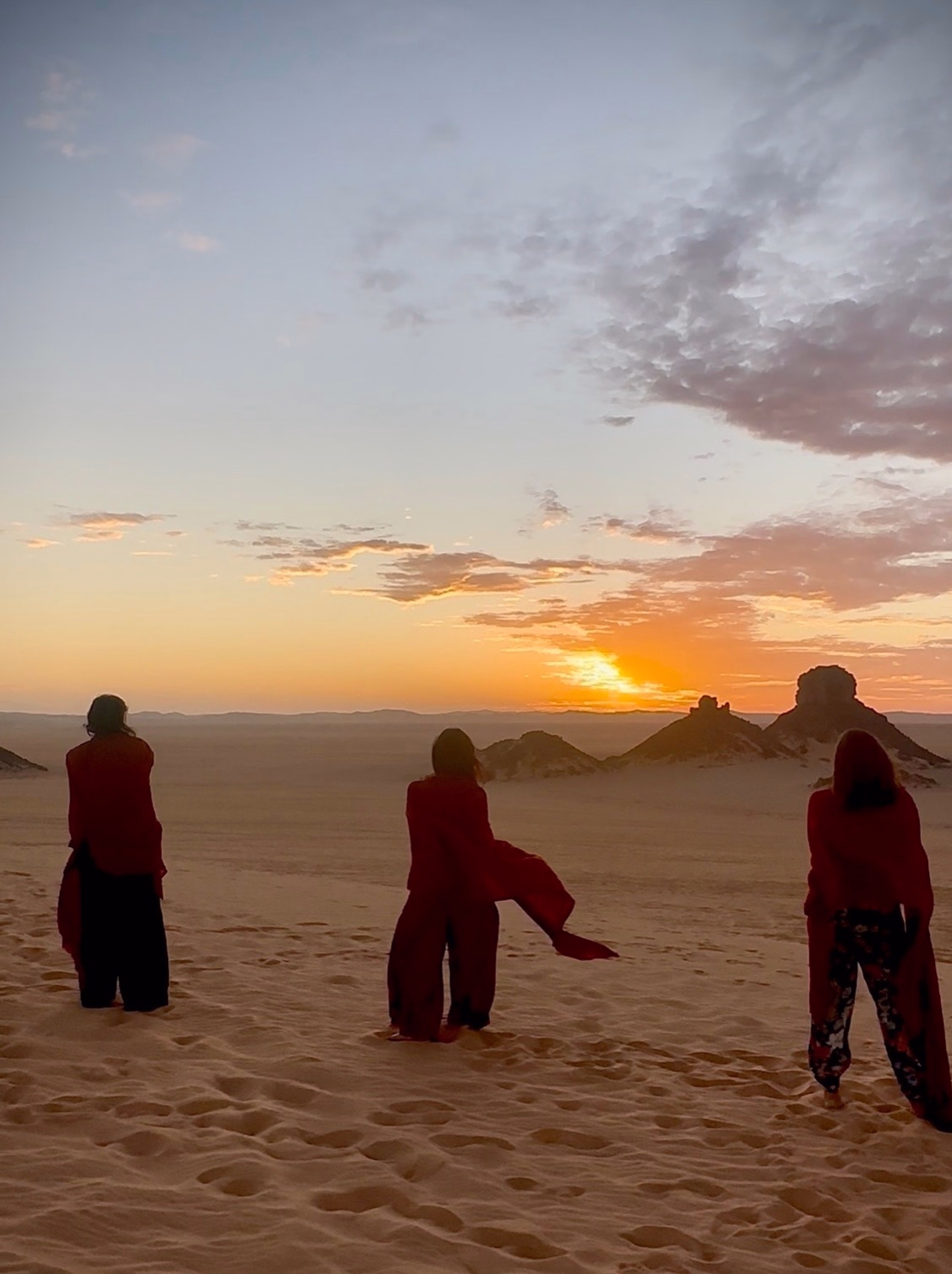 Yoga et aventure douce en Algérie : Sahara, Tassili n’Ajjer, Alger