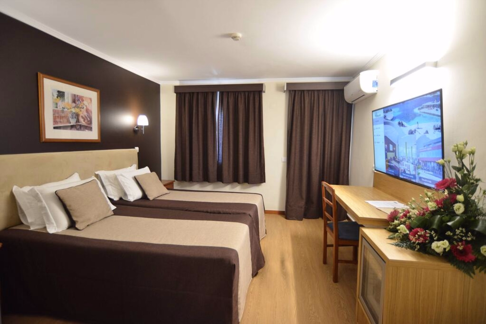 🏨 Hôtel 3* - Jours 8 à 9