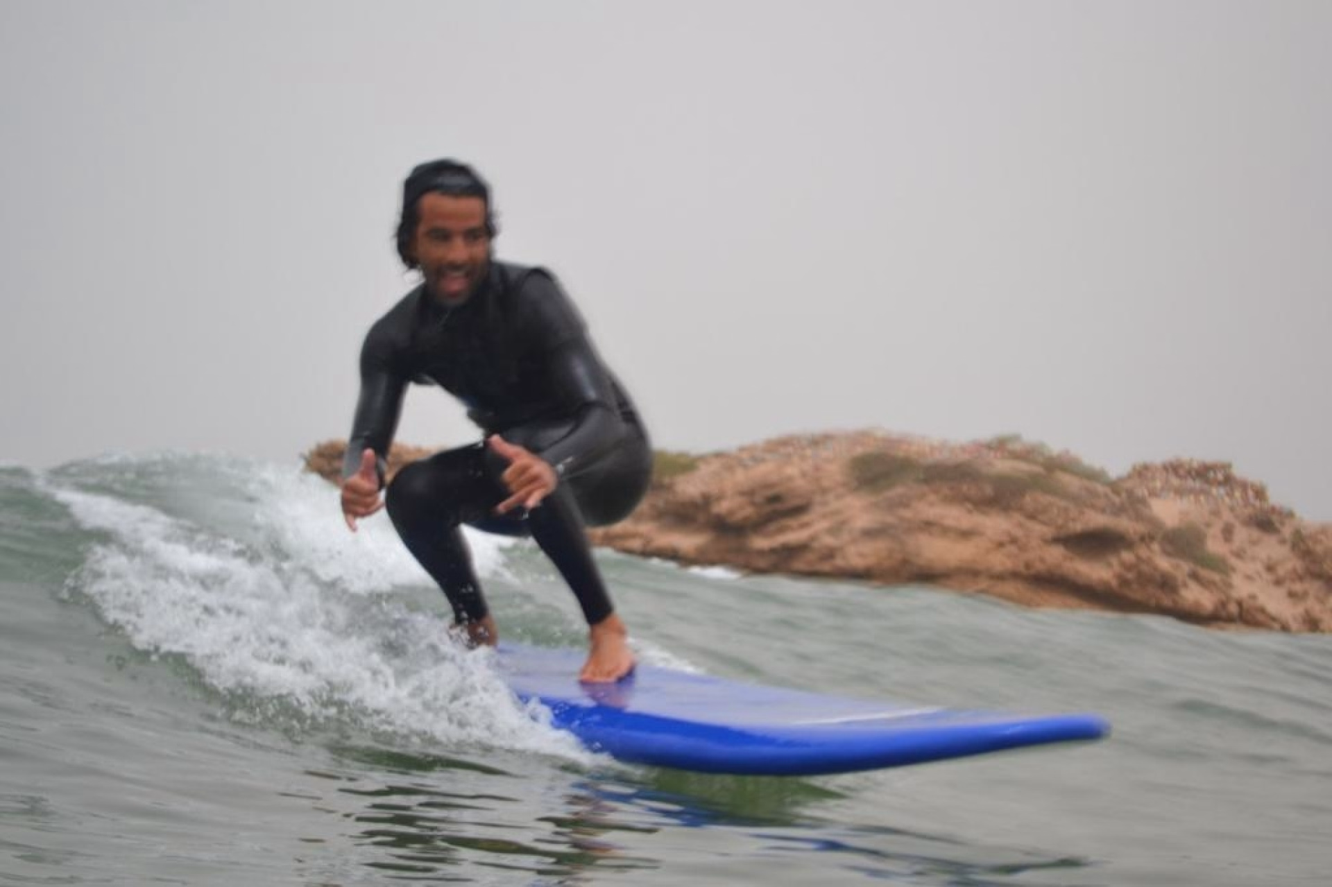 Coaching de surf confirmé à Tamraght avec guides locaux