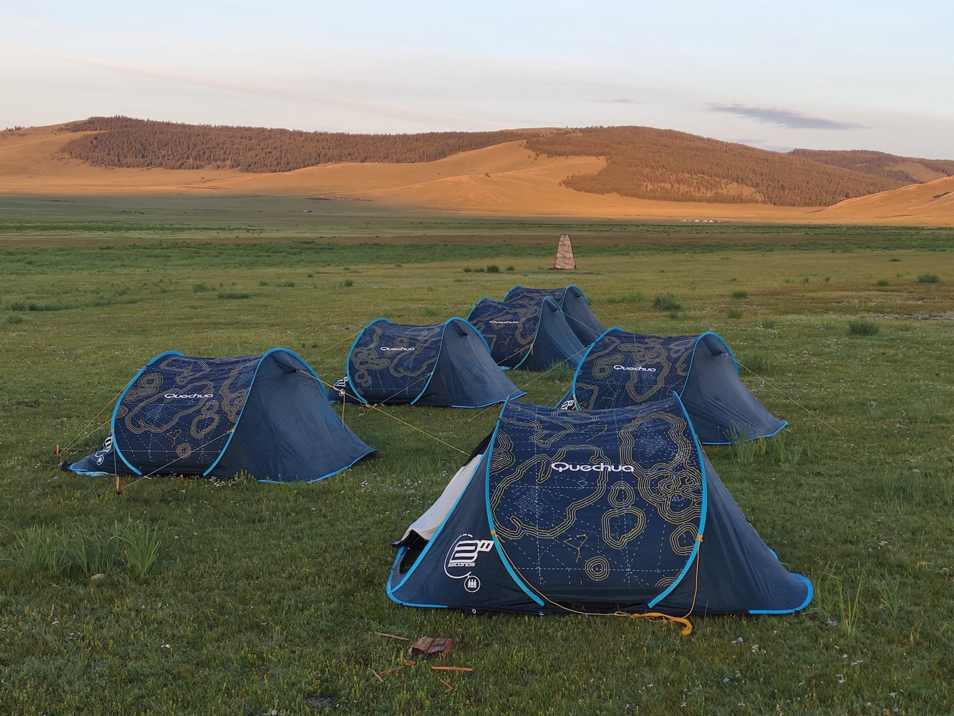 À cheval dans le massif du Khangai et la vallée de l’Orkhon