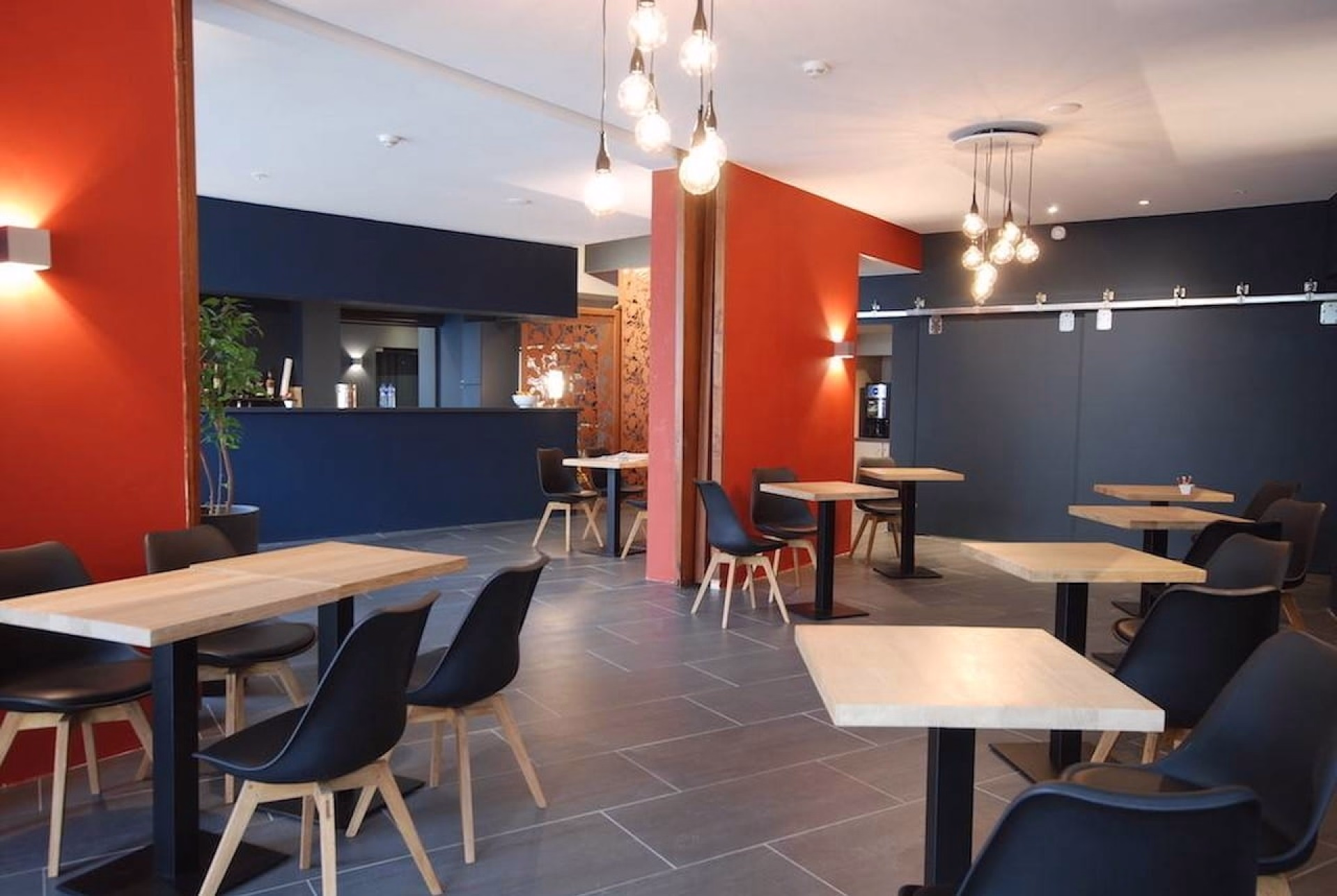 🏨 Hôtel 3* - Jours 1 à 3