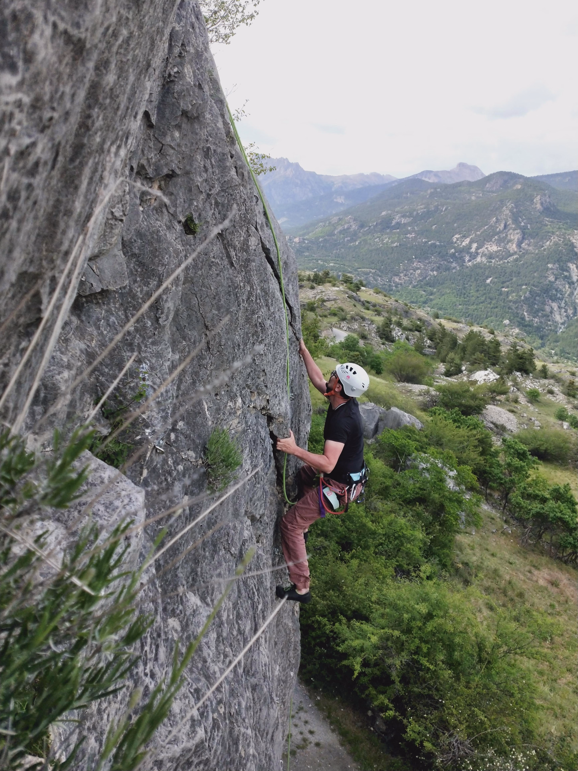 Camp de base Outdoor et multi-actvités au bord de la Durance