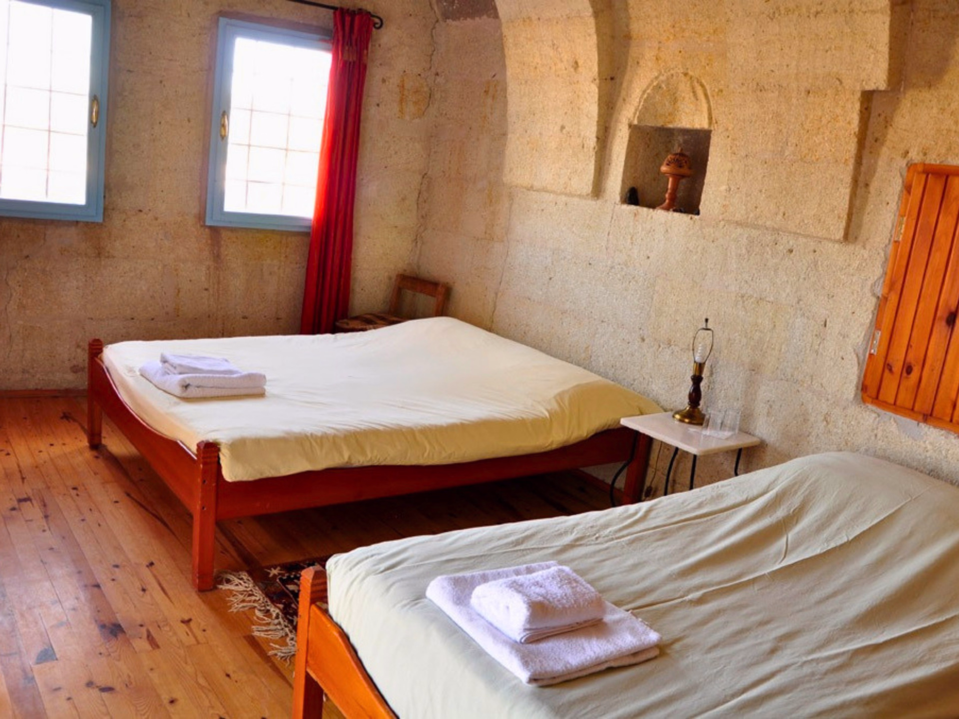 🏨 Hôtel 4* - Jours 1 à 6