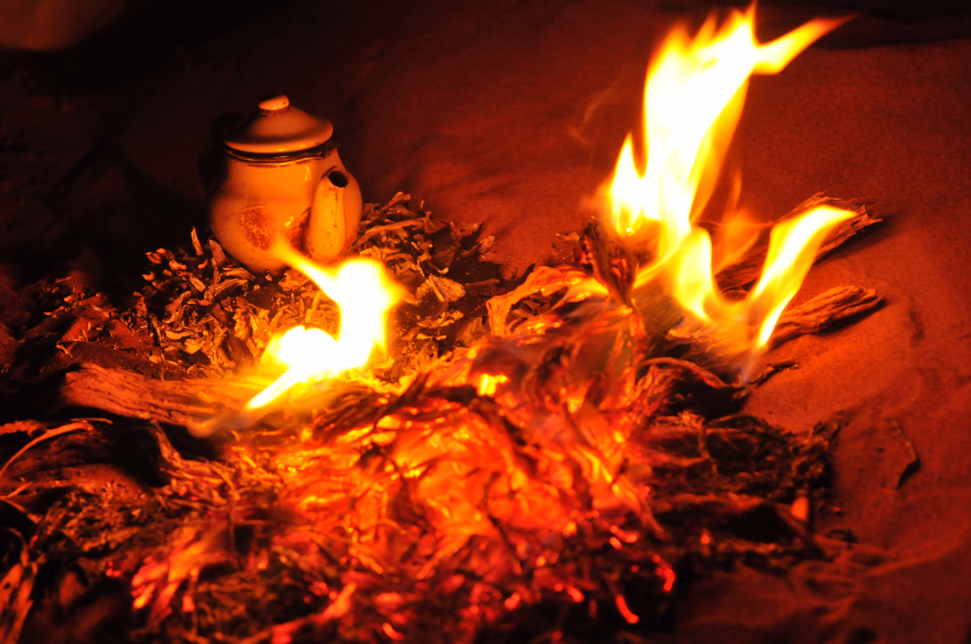 Trek saharien dans la vallée du Drâa entre palmeraies et dunes