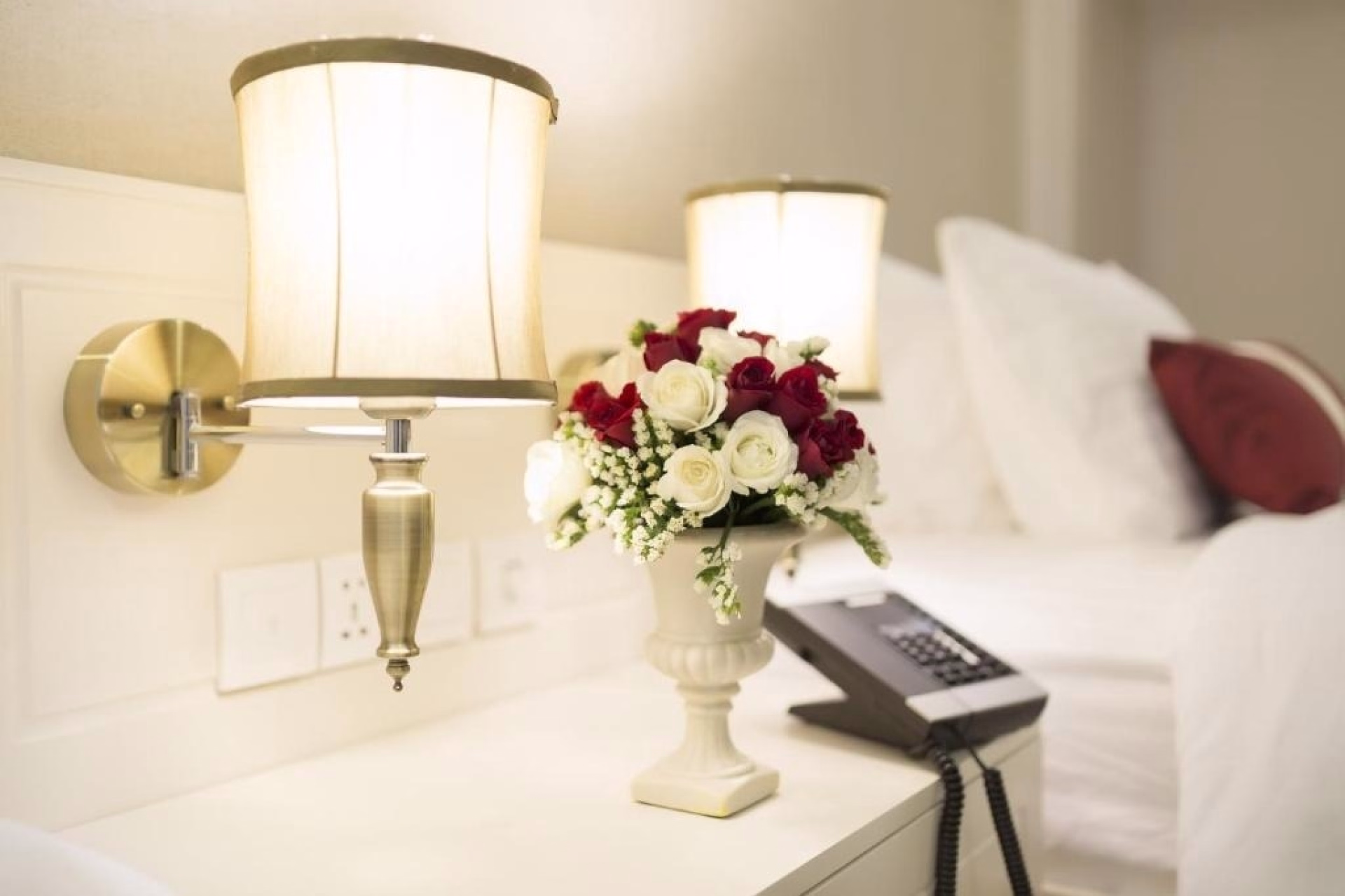 🏨 Hôtel 3* - Jours 1 à 2