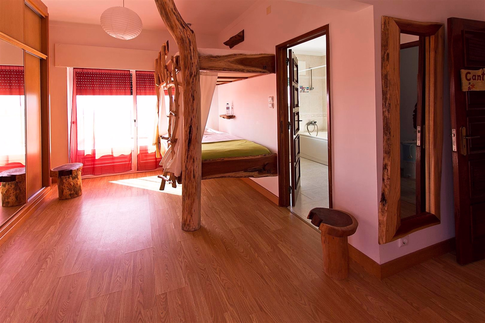 🏠 Surf House - Jours 1 à 8