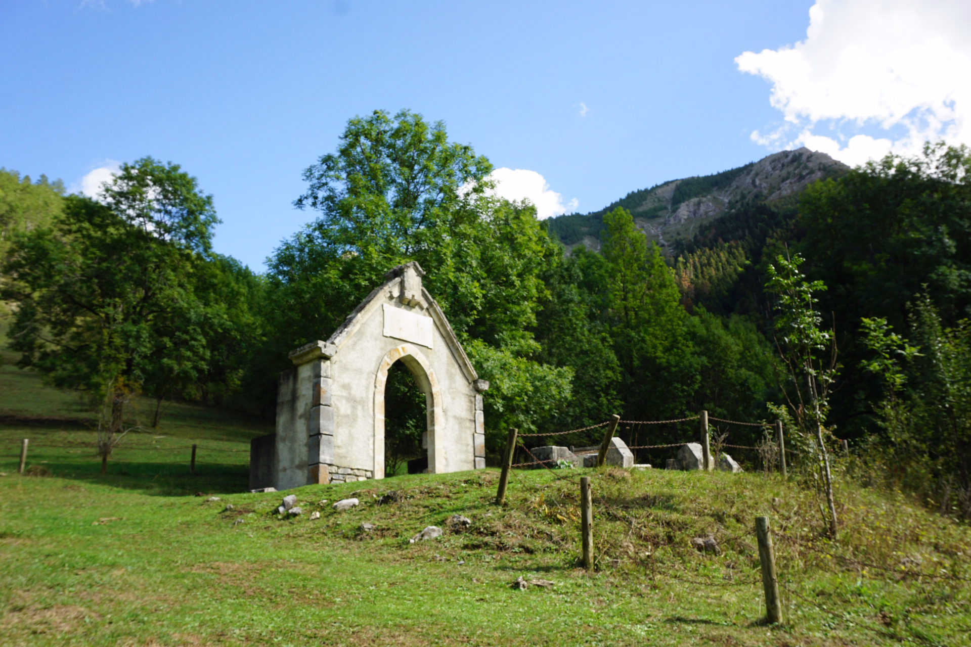 Rando découverte Chaudun & les Loups : l'héritage d'un village disparu