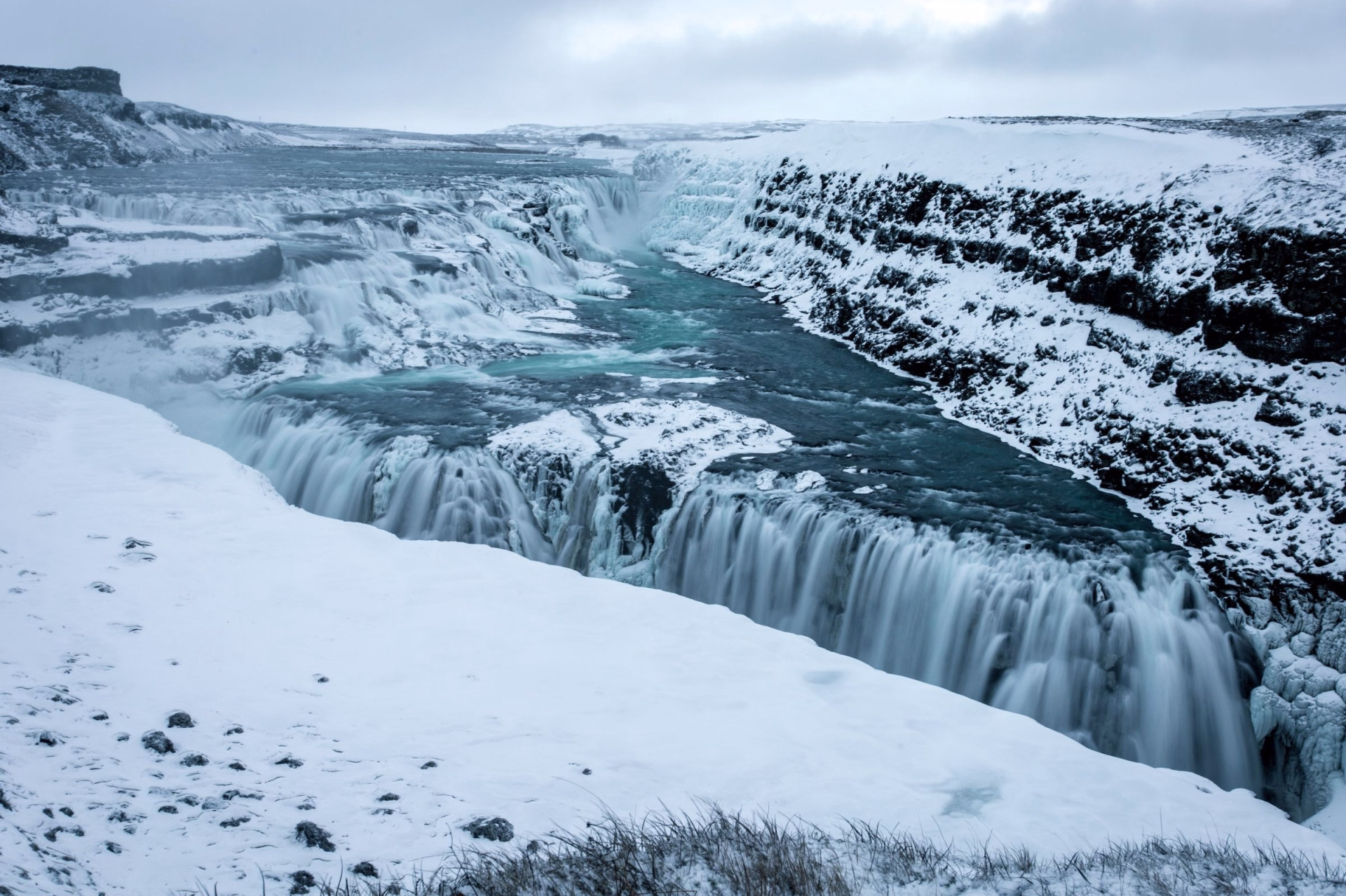 Circuit guidé d'hiver : Grottes de glace & Aurores boréales