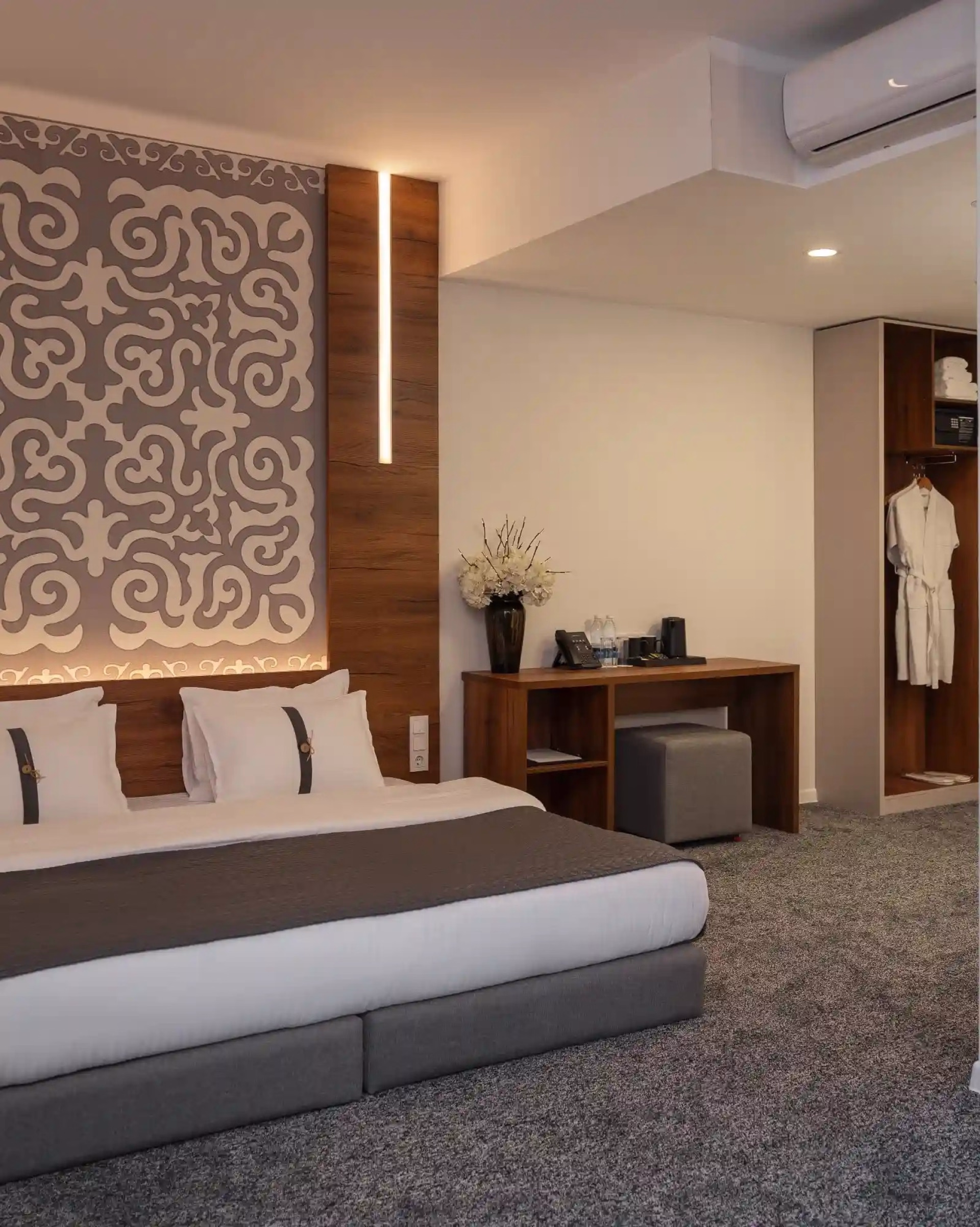 🏨 Hôtel 3* - Jour 1 et 12