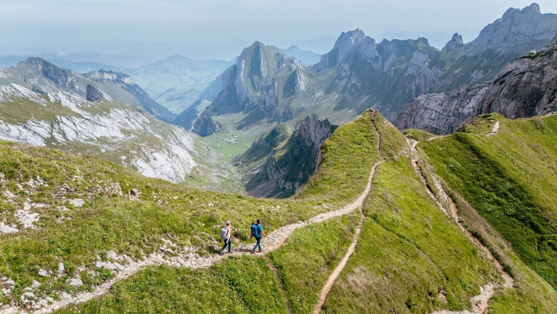 Randonnée alpine des Churfirsten au Säntis en Suisse