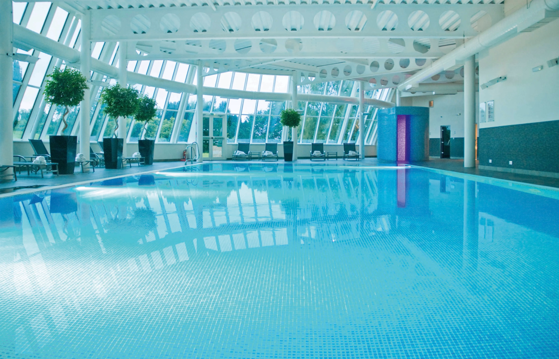 🏨 Hôtel 4* - Jours 1 à 4