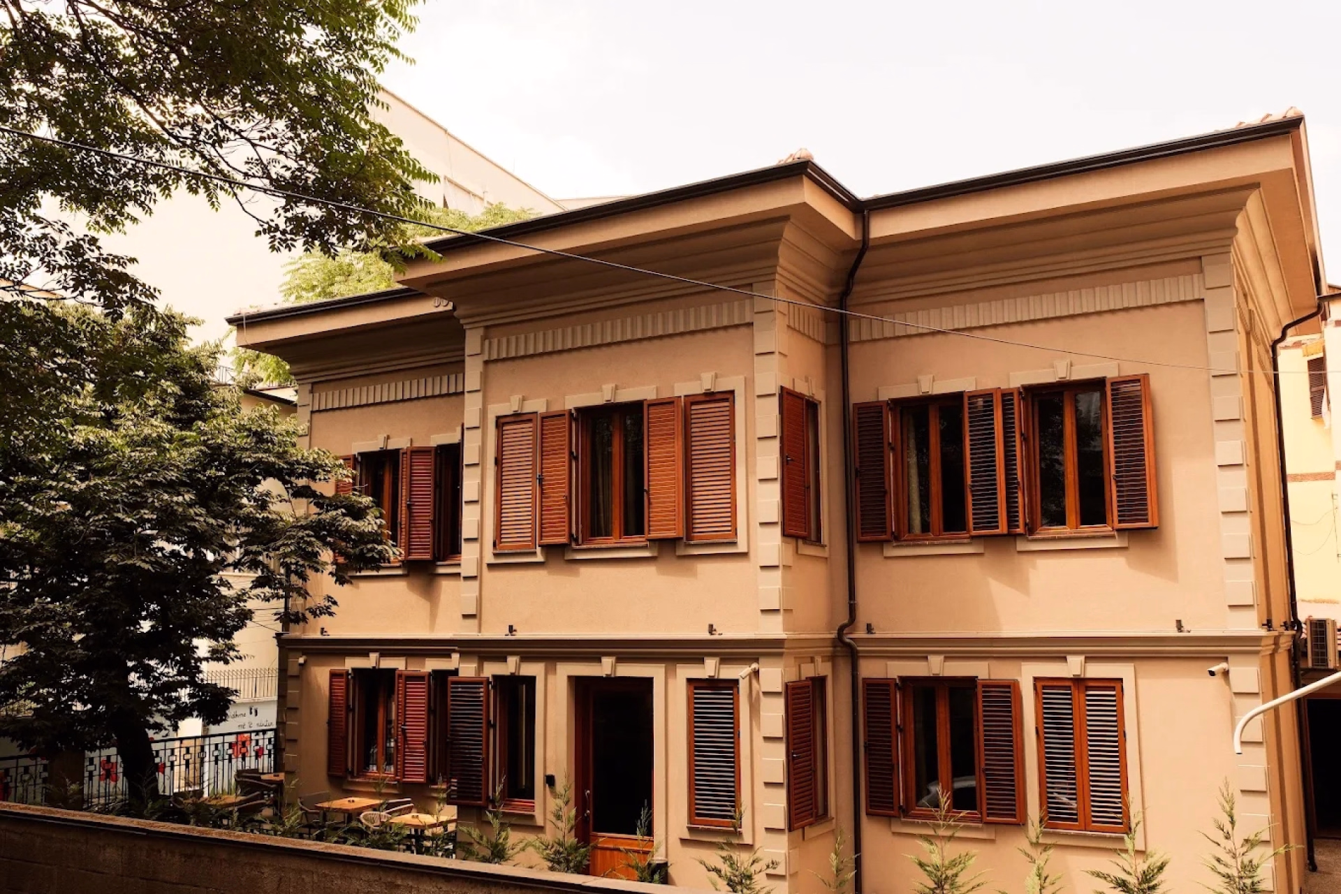 🏩 Hôtel 4* - Jours 1 à 2