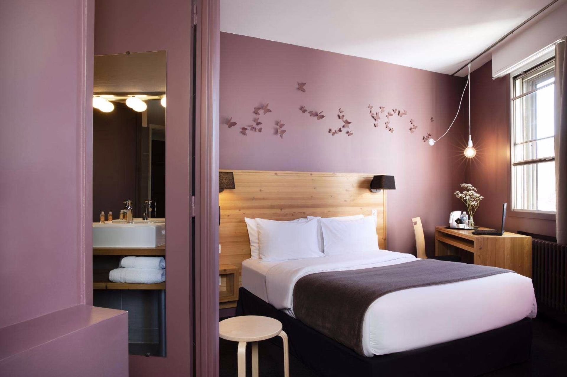 🏨 Hôtel 2* - Jours 1 à 6
