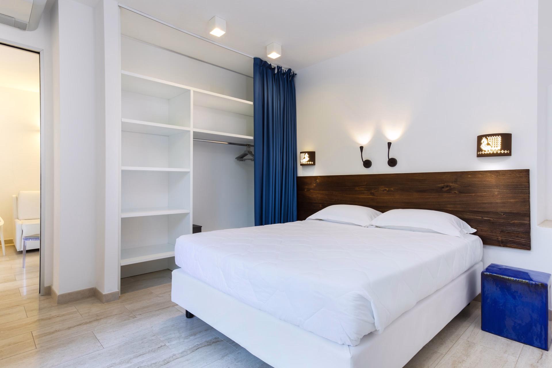 🏨 Hôtel 4* - Jours 1 à 8