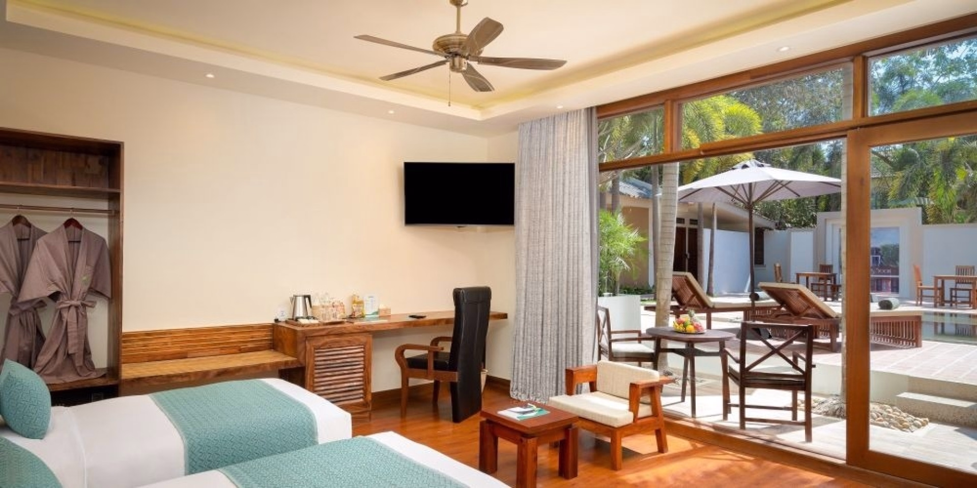 🏨 Hôtel 3* - Jours 5 à 6
