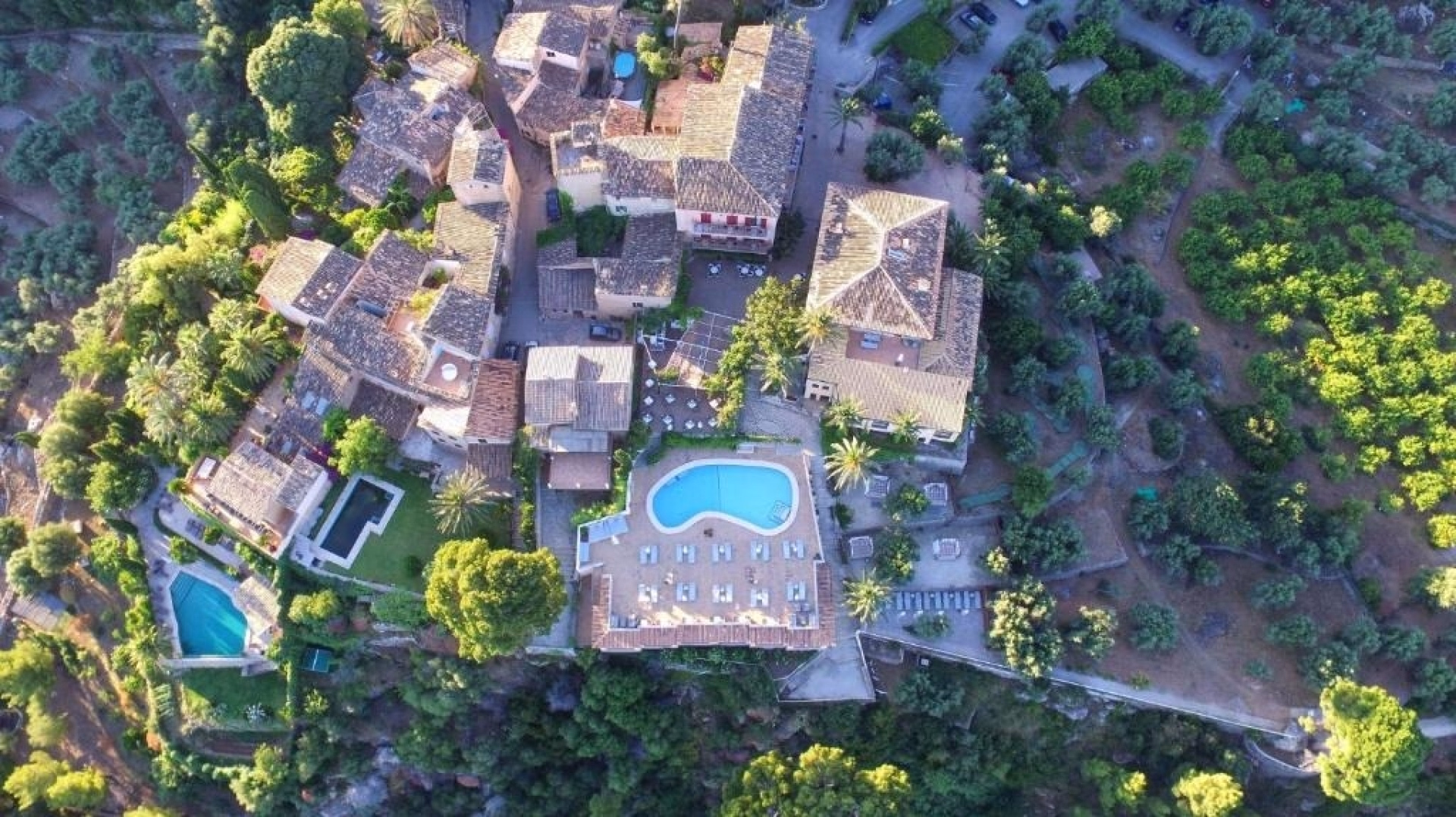 🏨 Hôtel 4* - Jour 4
