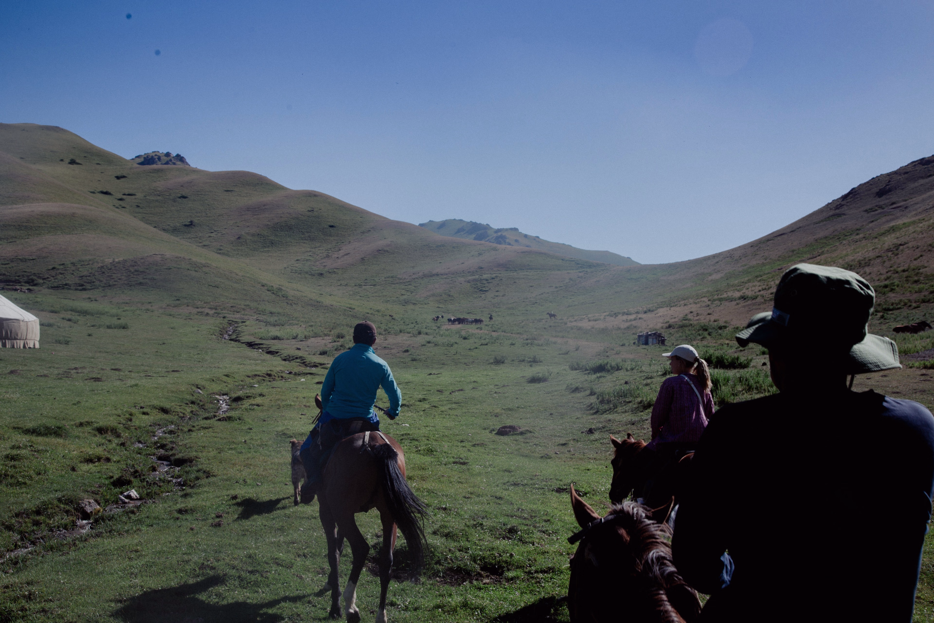 Aventure équestre et nuits en yourte au cœur du Tian-Shan
