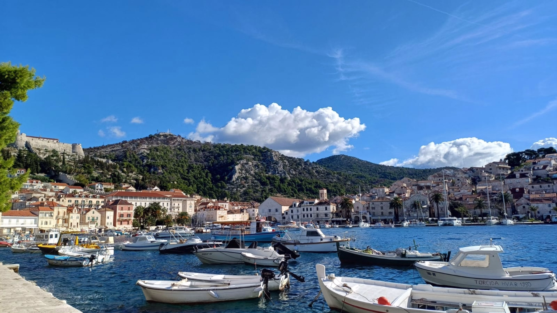 Évasion en catamaran en Croatie : entre îles sauvages et Krka